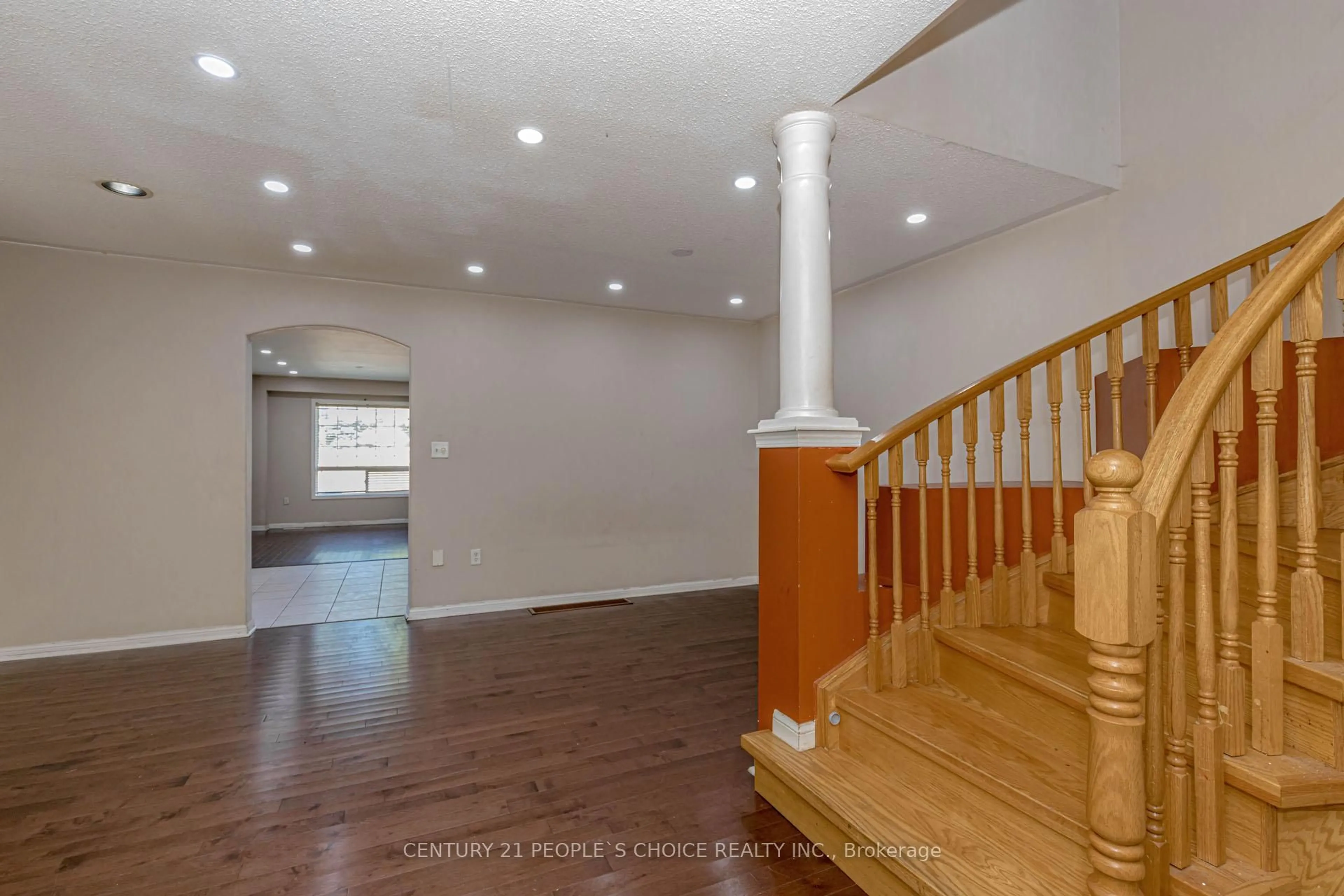 Indoor foyer for 57 Herdwick St, Brampton Ontario L6S 6L6