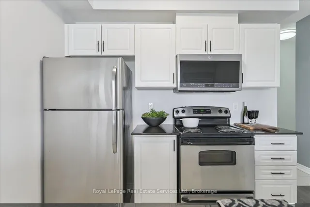 Additional property image - 1370 Costigan Rd Unit 301