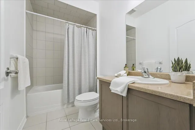Additional property image - 1370 Costigan Rd Unit 301