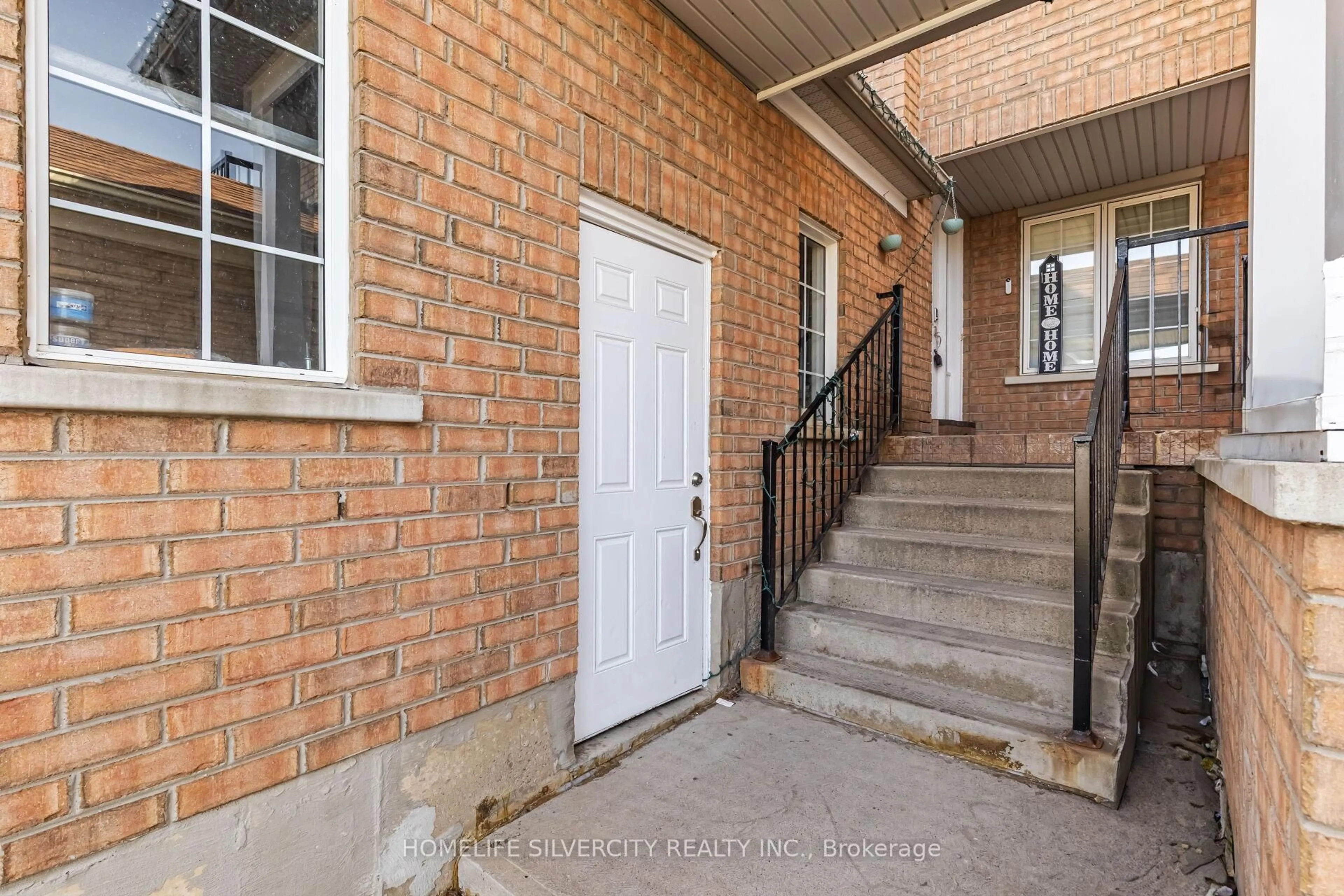 Unknown for 32 Summerdale Cres, Brampton Ontario L6X 4V8
