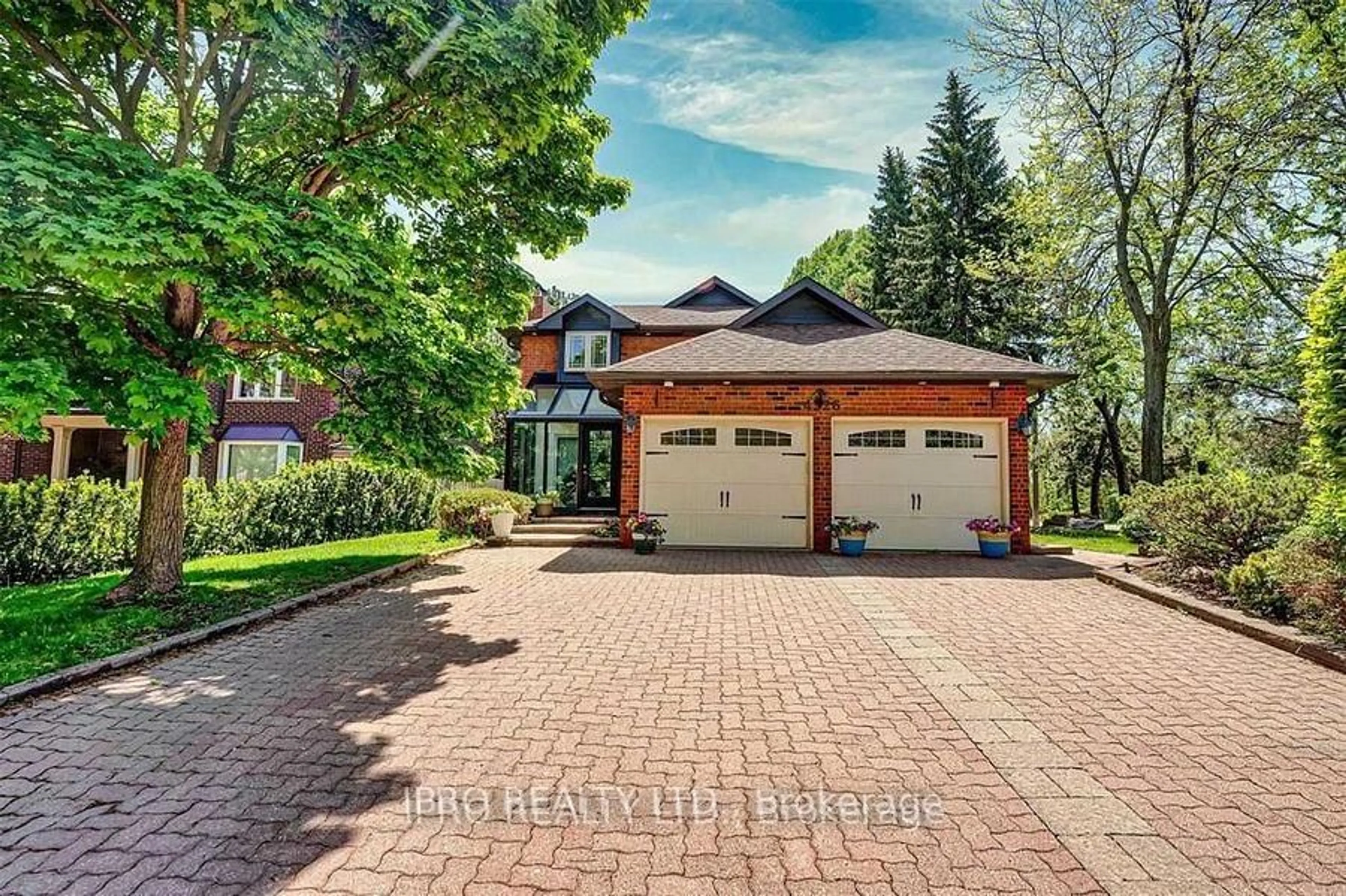 Home with brick exterior material, street for 4326 Bridlepath Tr, Mississauga Ontario L5L 3K4