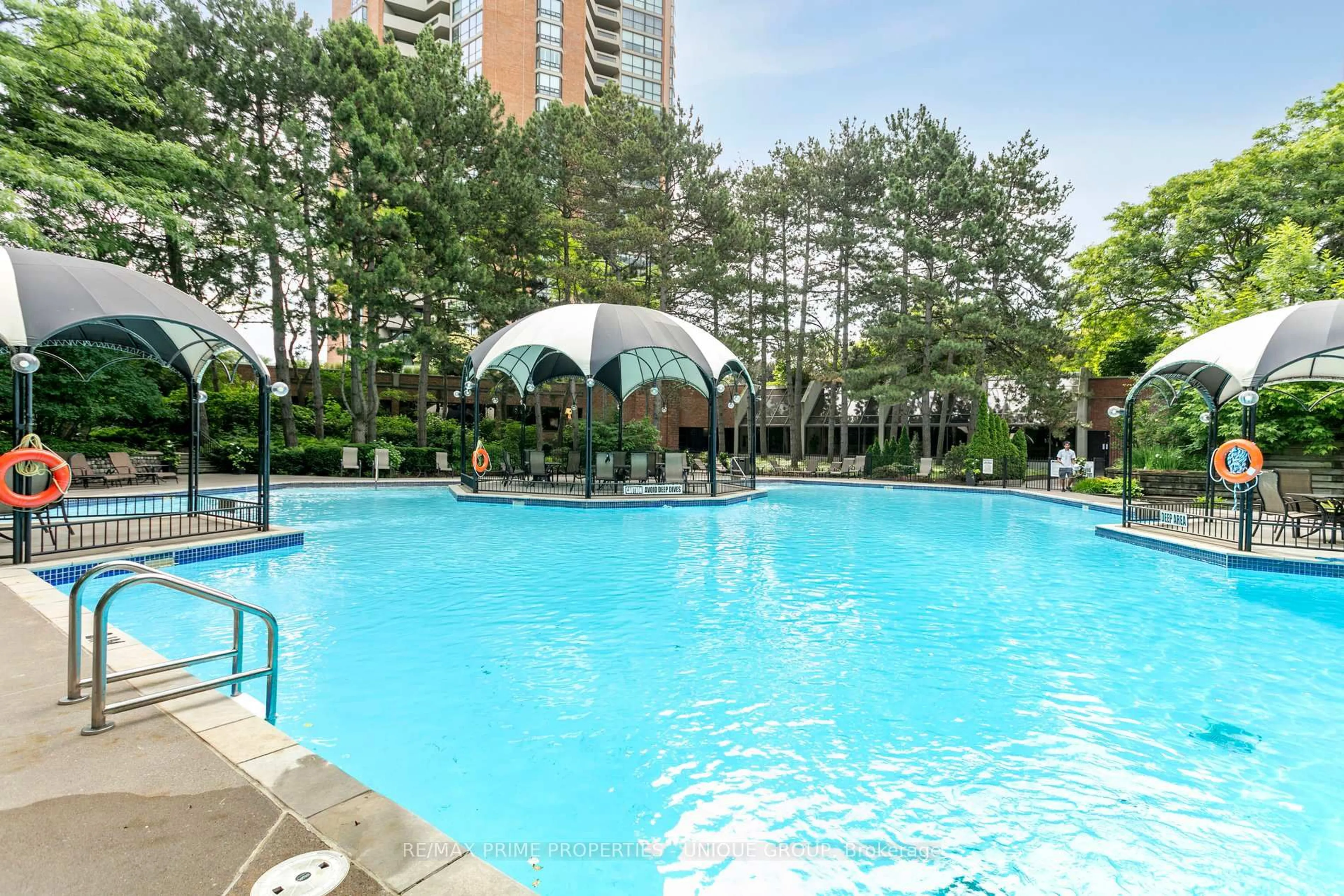 Pool for 2010 Islington Ave #405, Toronto Ontario M9P 3S8