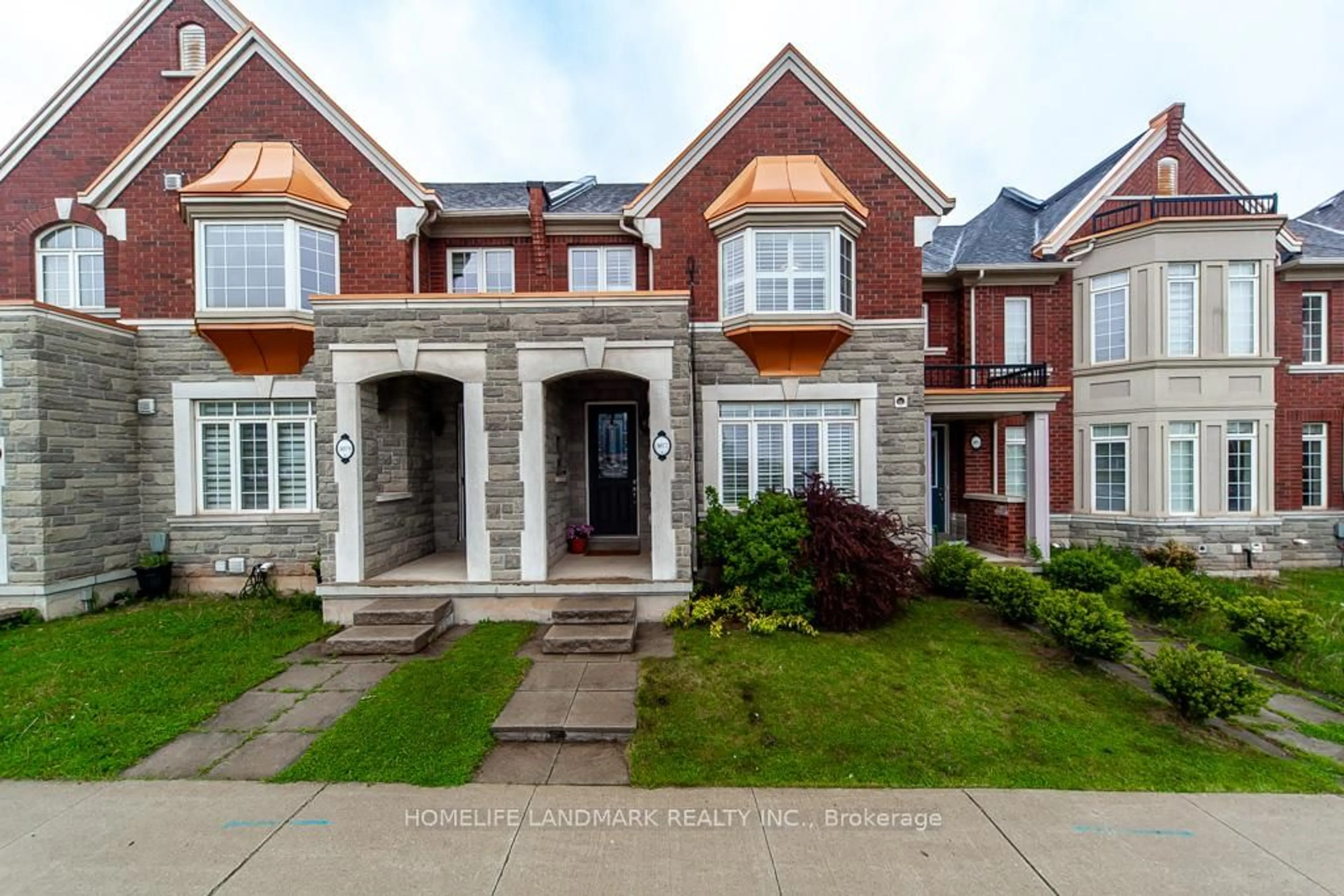 Home with brick exterior material, street for 3077 Neyagawa Blvd, Oakville Ontario L6M 4L7