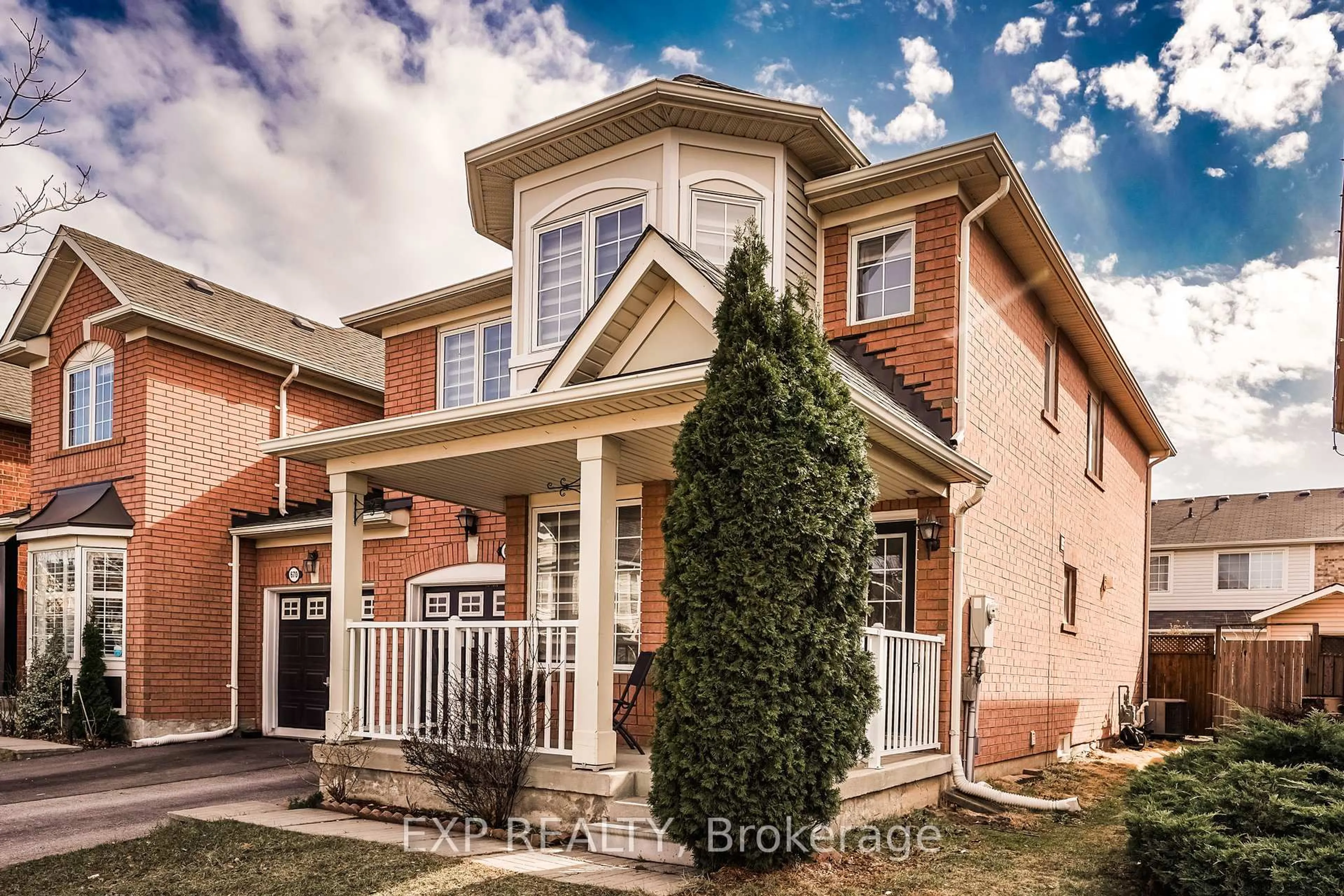 Home with brick exterior material, street for 668 Hamilton Cres, Milton Ontario L9T 6H1
