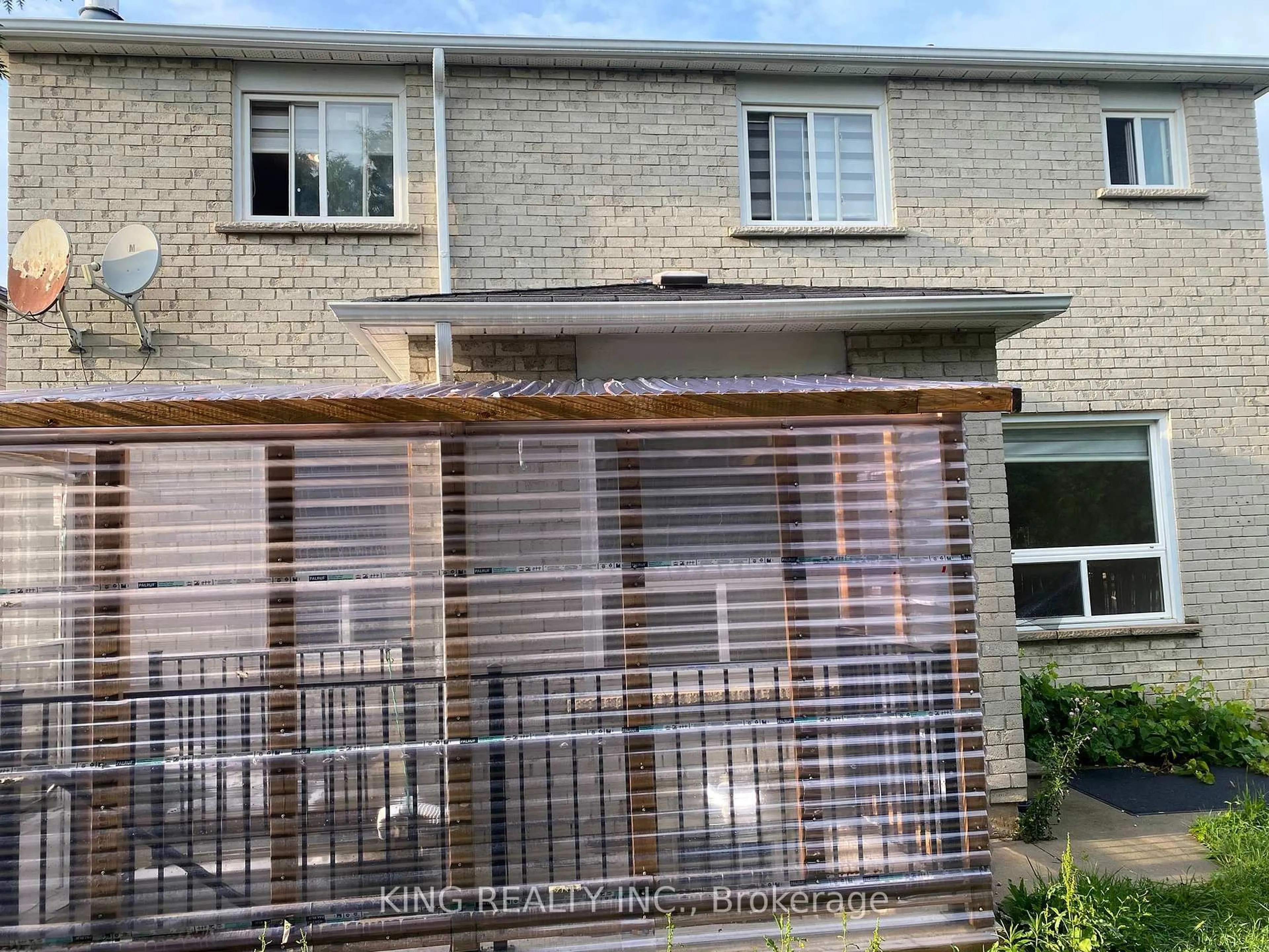 Unknown for 7 Clydesdale Circ #Upper, Brampton Ontario L6Y 3R4