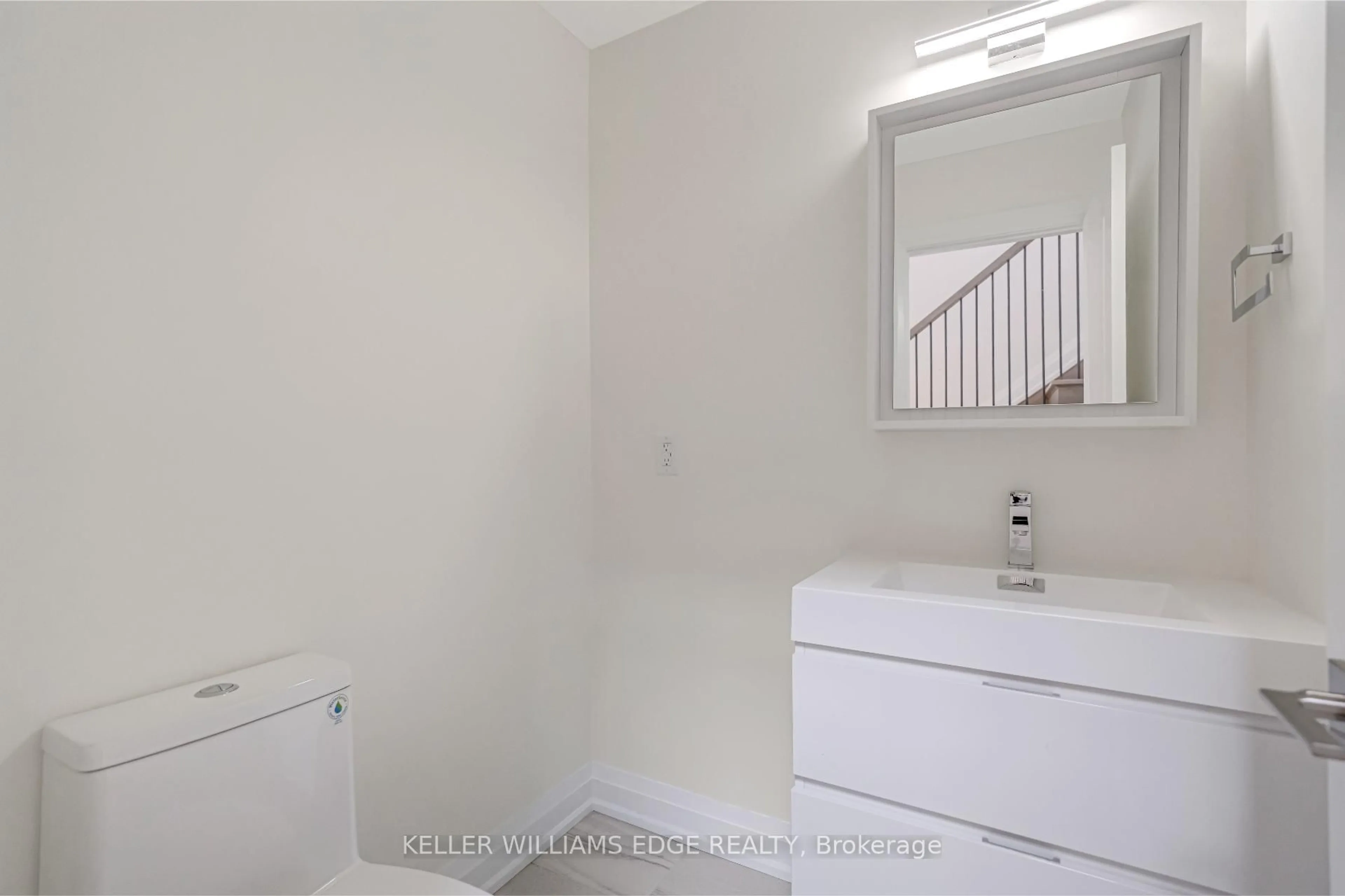 A pic of a room for 2154 Walkers Line #6, Burlington Ontario L7M 3R9
