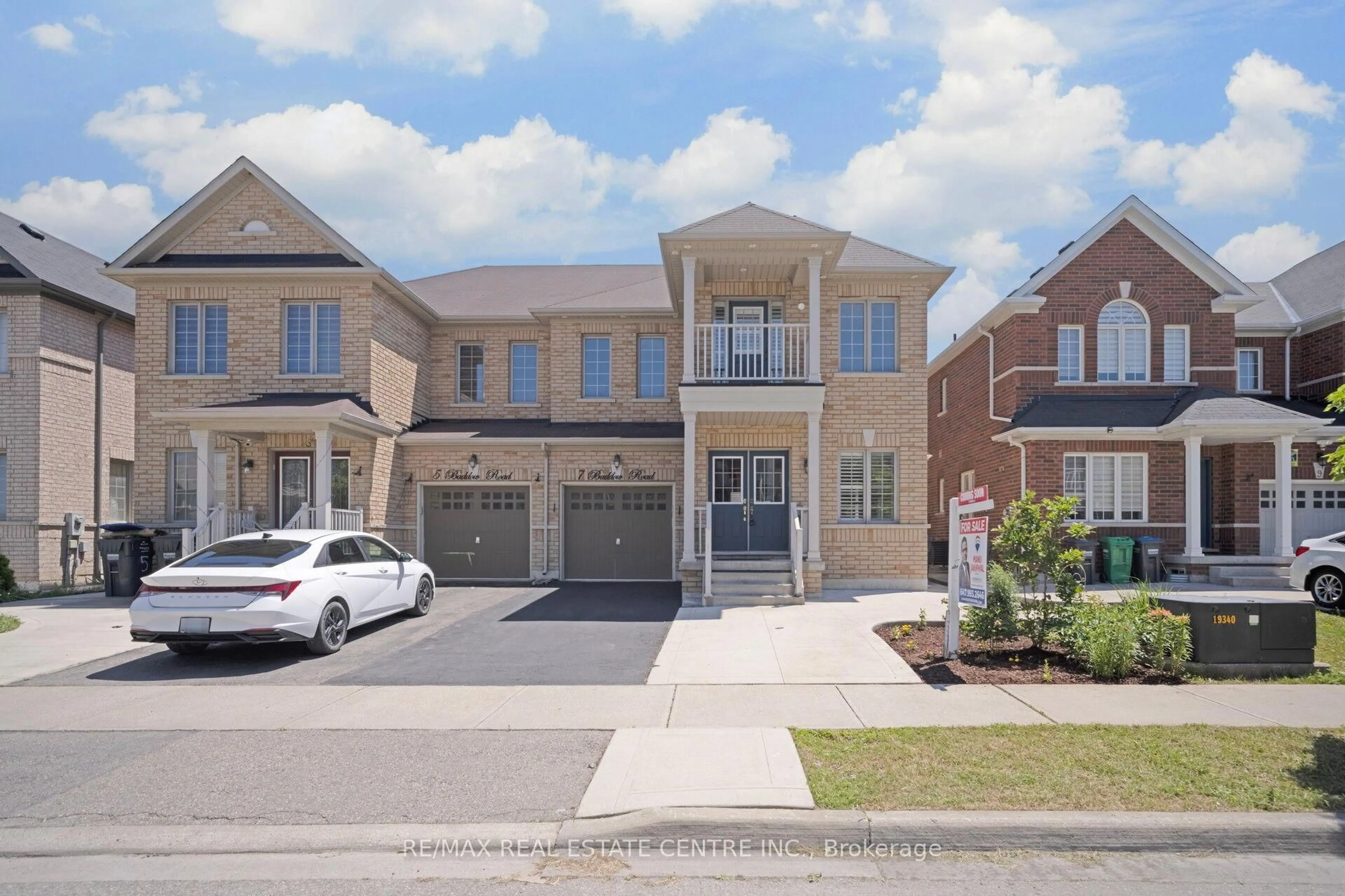 Home with brick exterior material, street for 7 Baddow Rd, Brampton Ontario L6P 3Z7