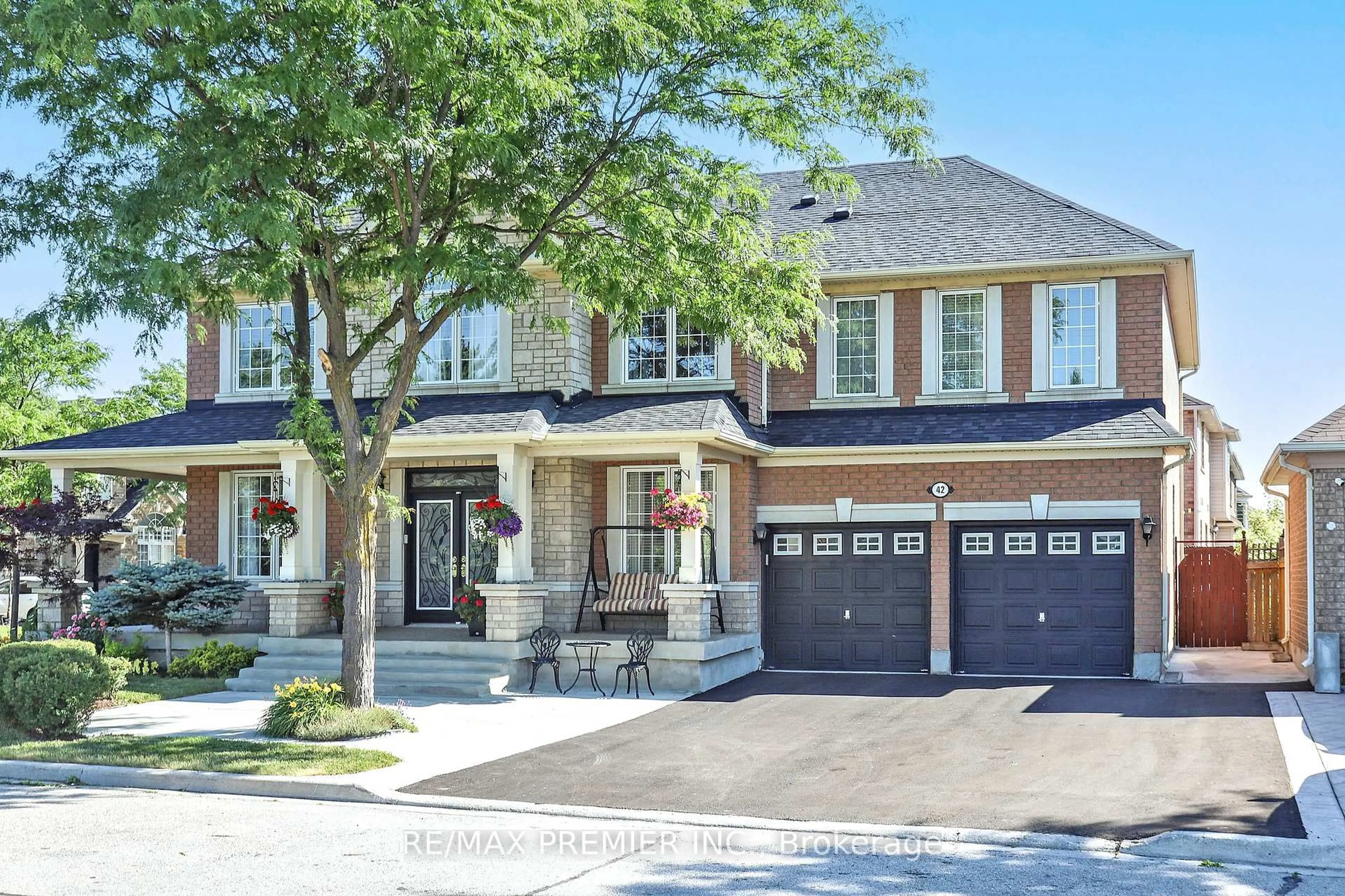Home with brick exterior material, street for 42 Sparta Dr, Brampton Ontario L6P 1H9