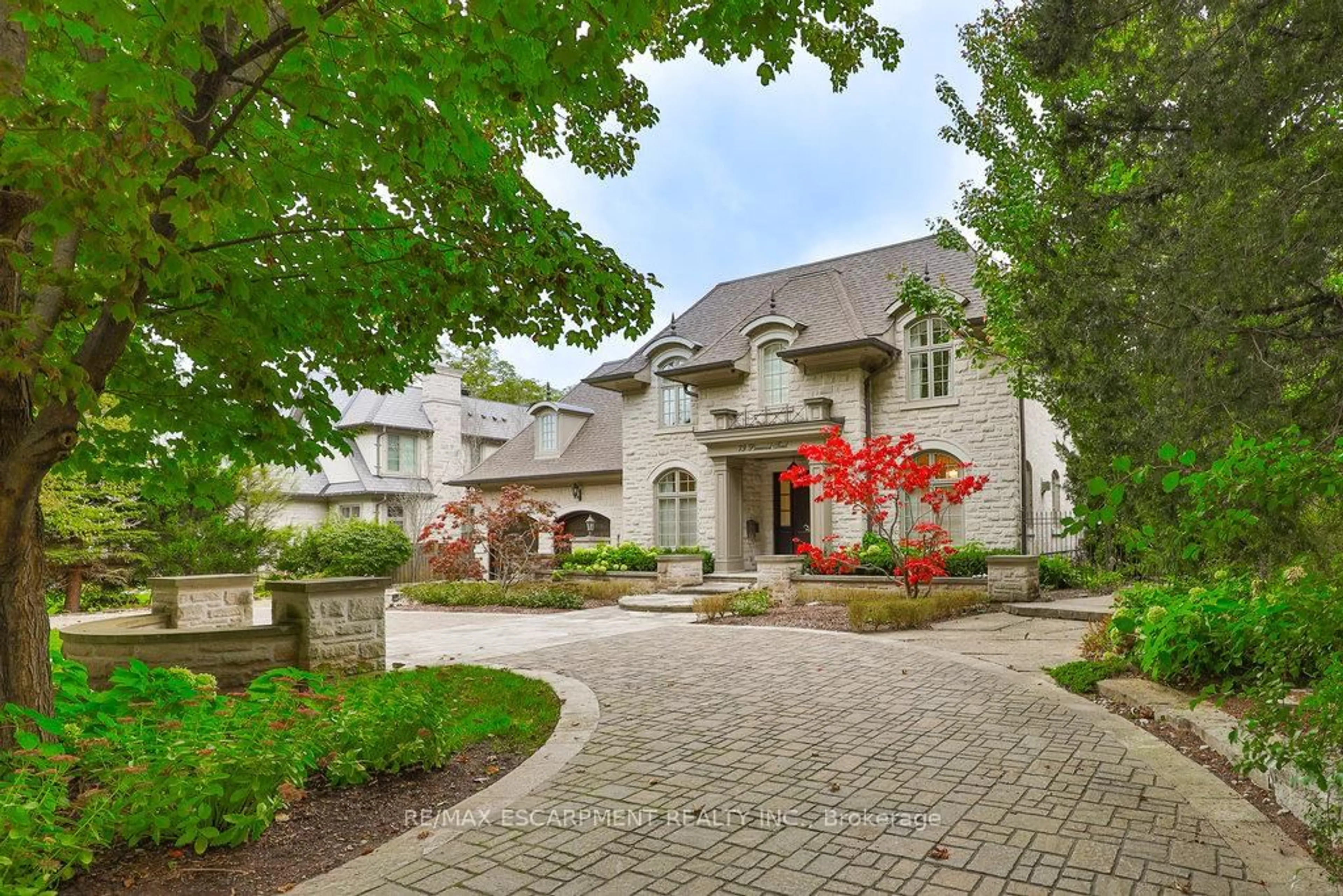Unknown for 79 Pinewood Tr, Mississauga Ontario L5G 2L2