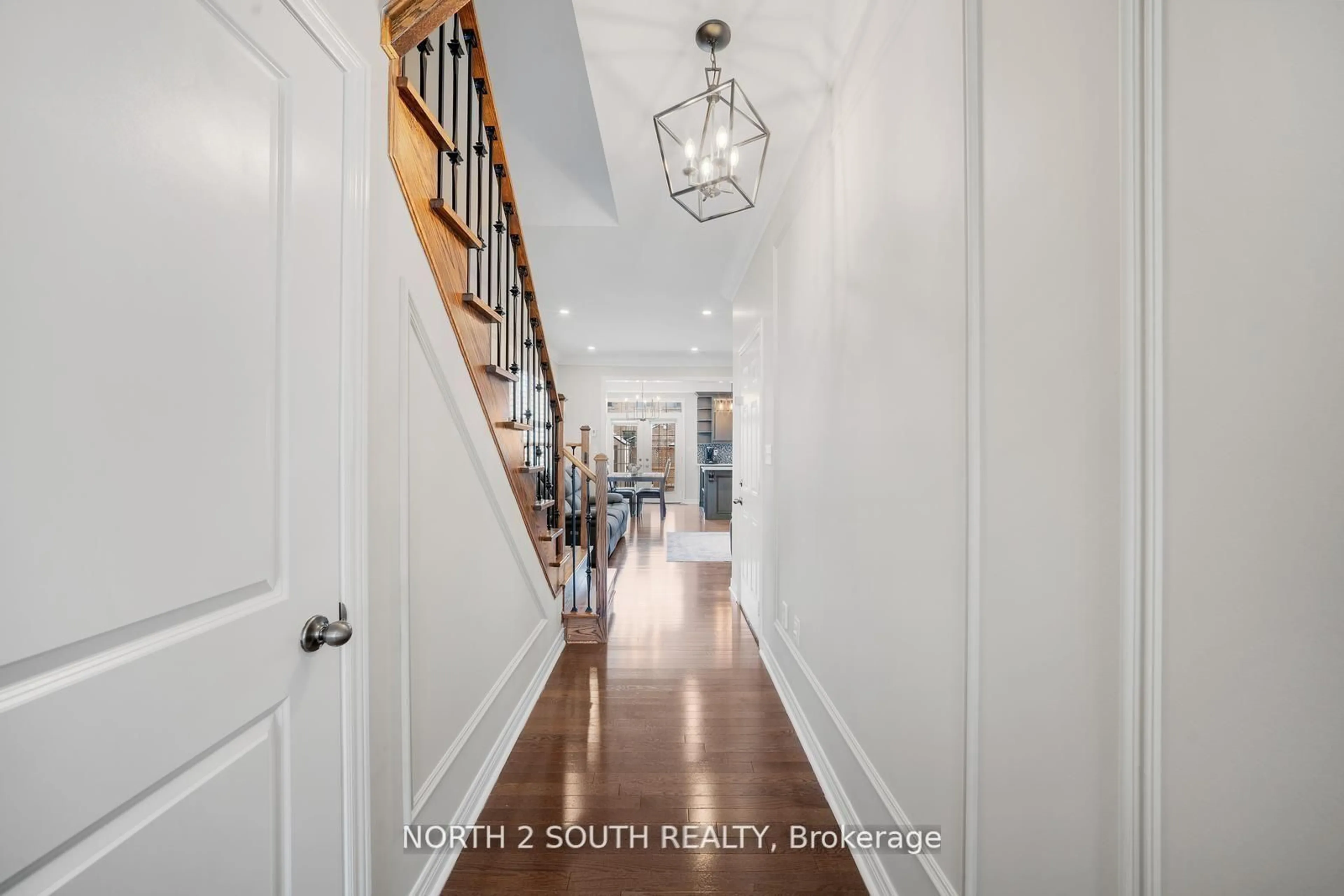 Indoor entryway for 22 Bernadino St, Brampton Ontario L6P 4G1