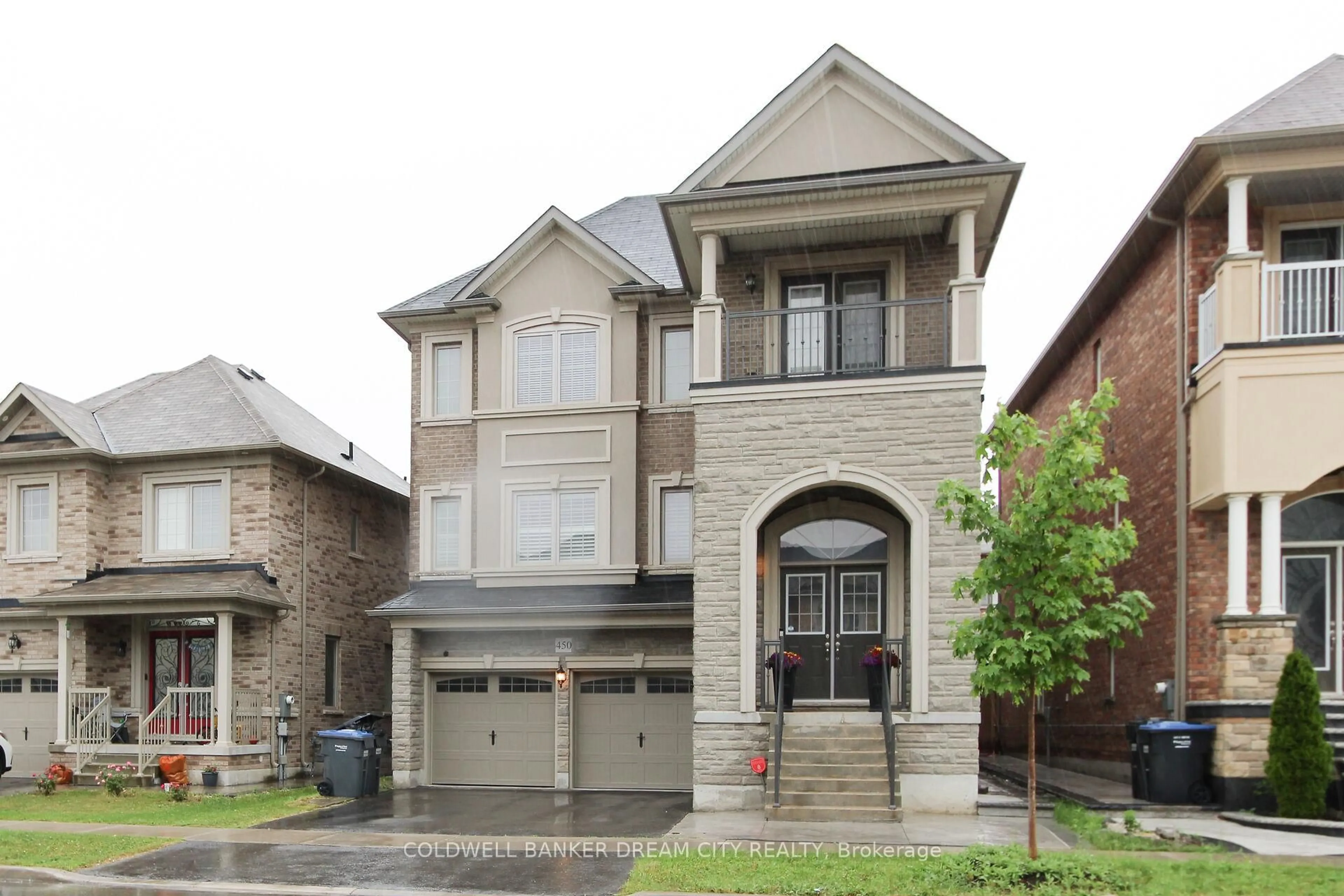 Home with brick exterior material, street for 450 Brisdale Dr, Brampton Ontario L7A 4J4