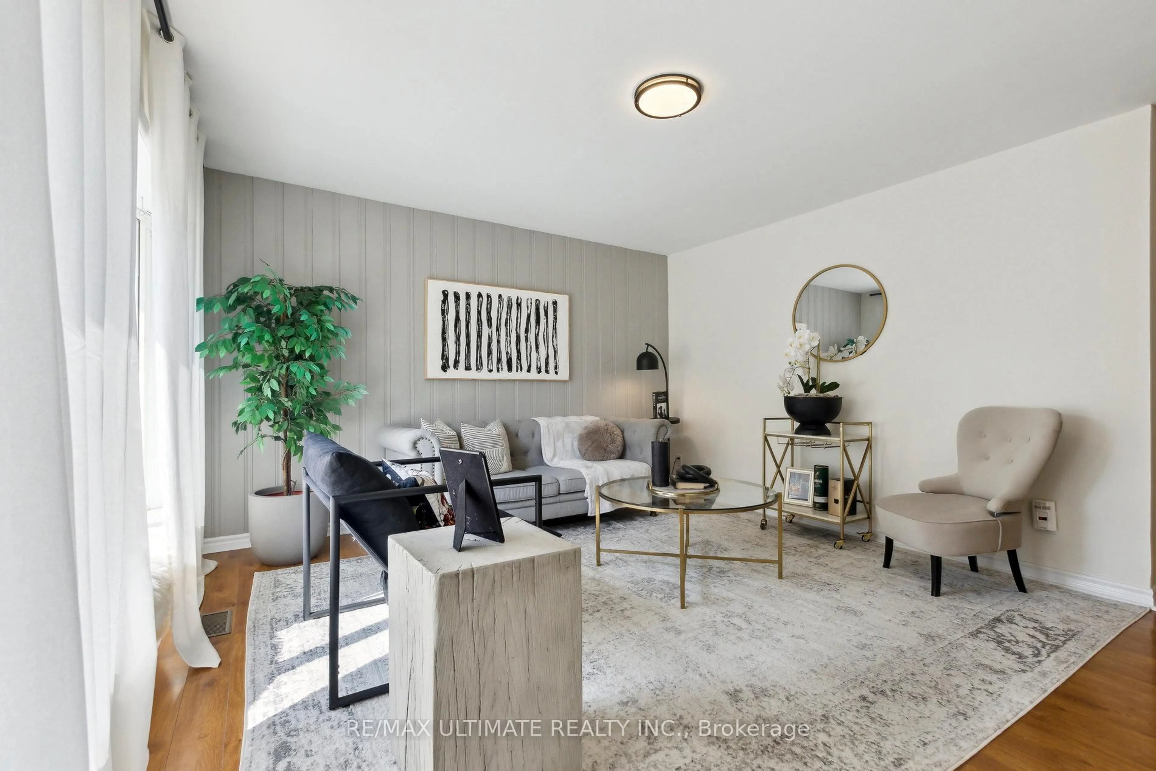 Living room with furniture, unknown for 24 Rexway Dr, Halton Hills Ontario L7G 1P8