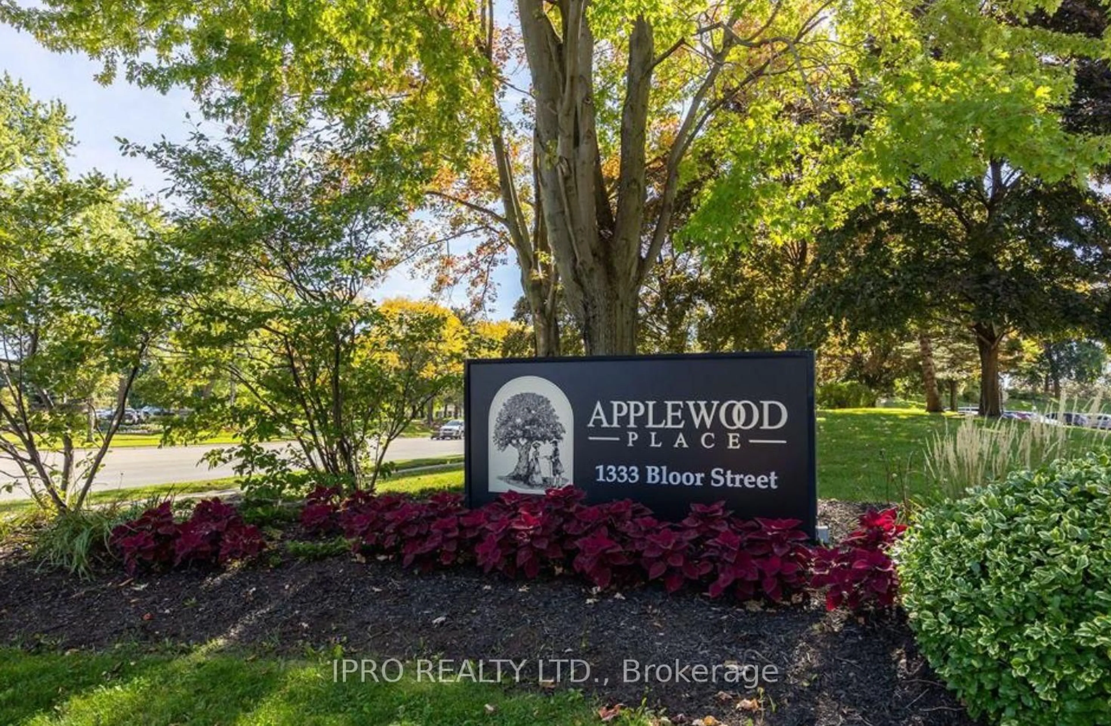 Unknown for 1333 Bloor St St #1712, Mississauga Ontario L4Y 3T6