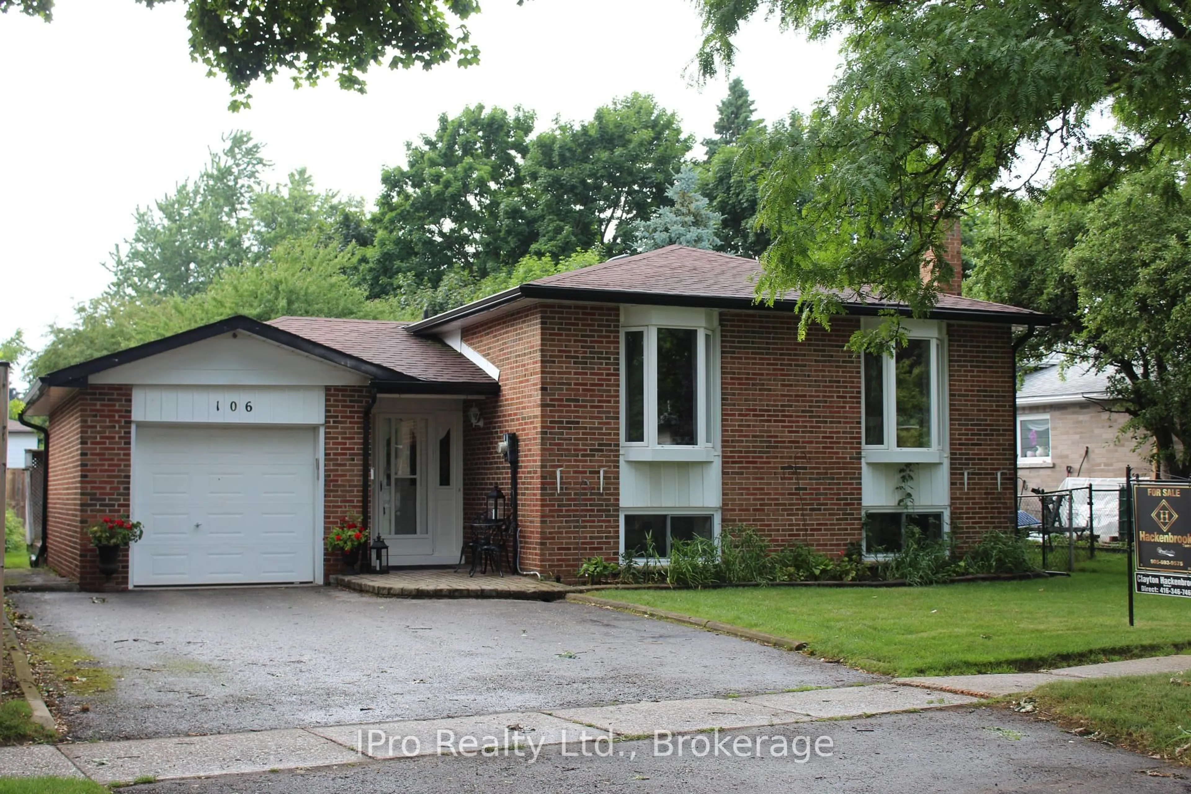 Home with brick exterior material, street for 106 Edelwild Dr, Orangeville Ontario L9W 2Y7