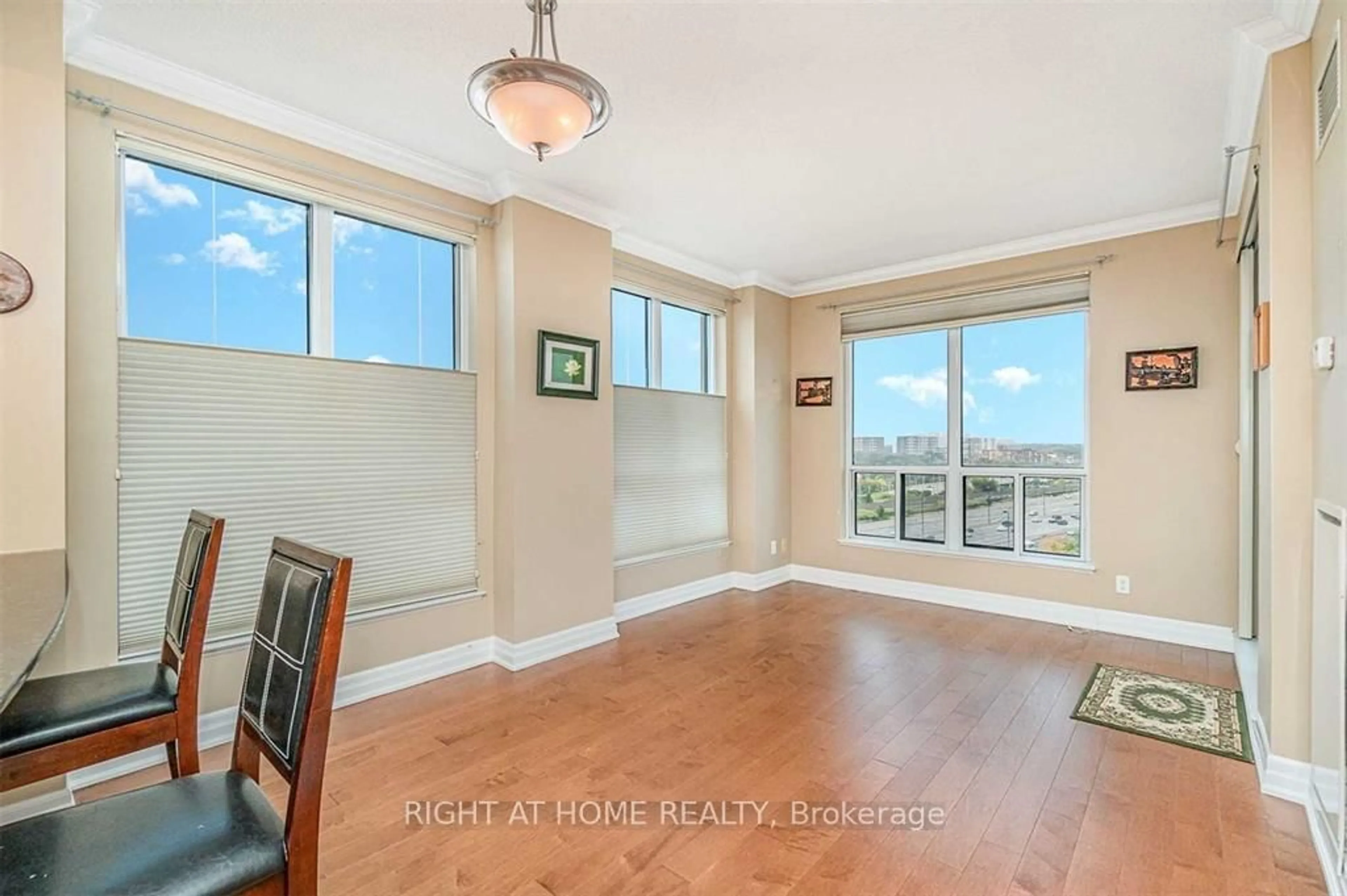 A pic of a room for 2087 Lake Shore Blvd #207, Toronto Ontario M8V 4G3