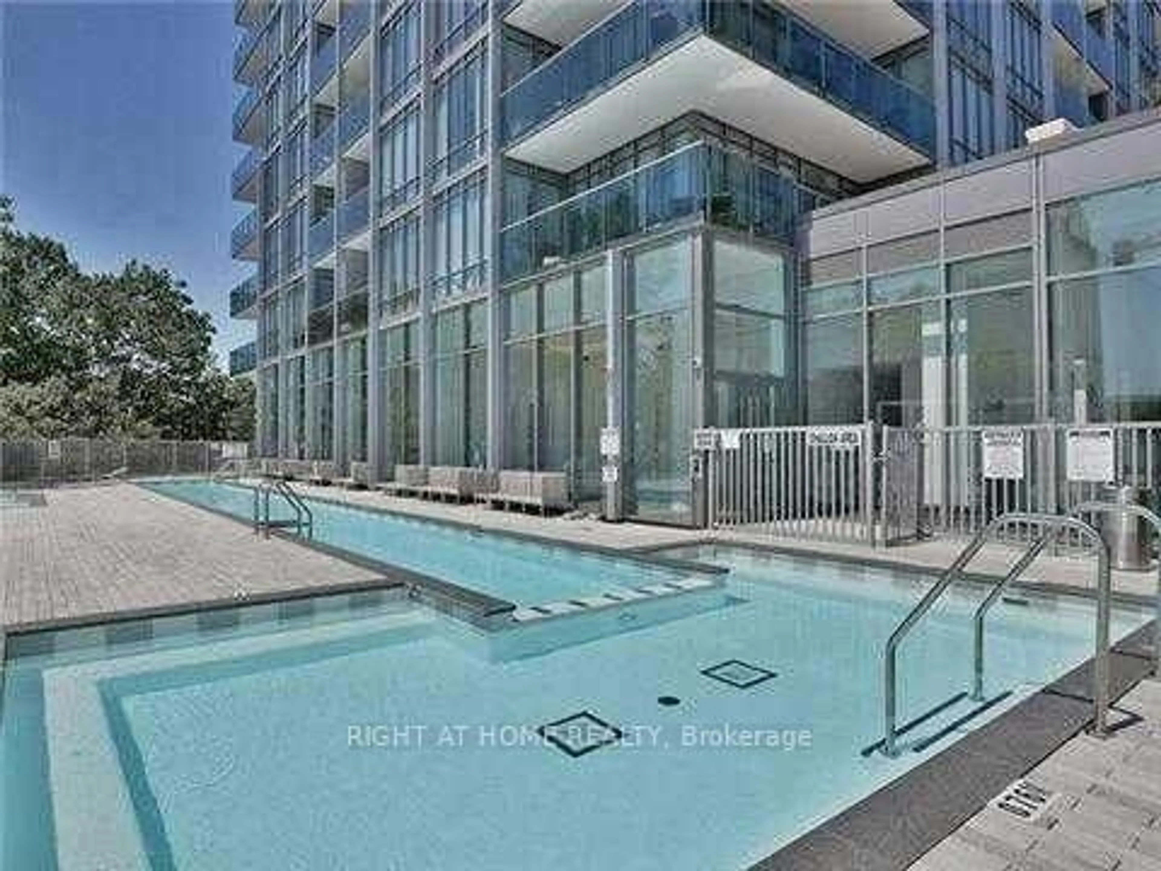 Pool for 88 Park Lawn Rd #2605, Toronto Ontario M8Y 0B5