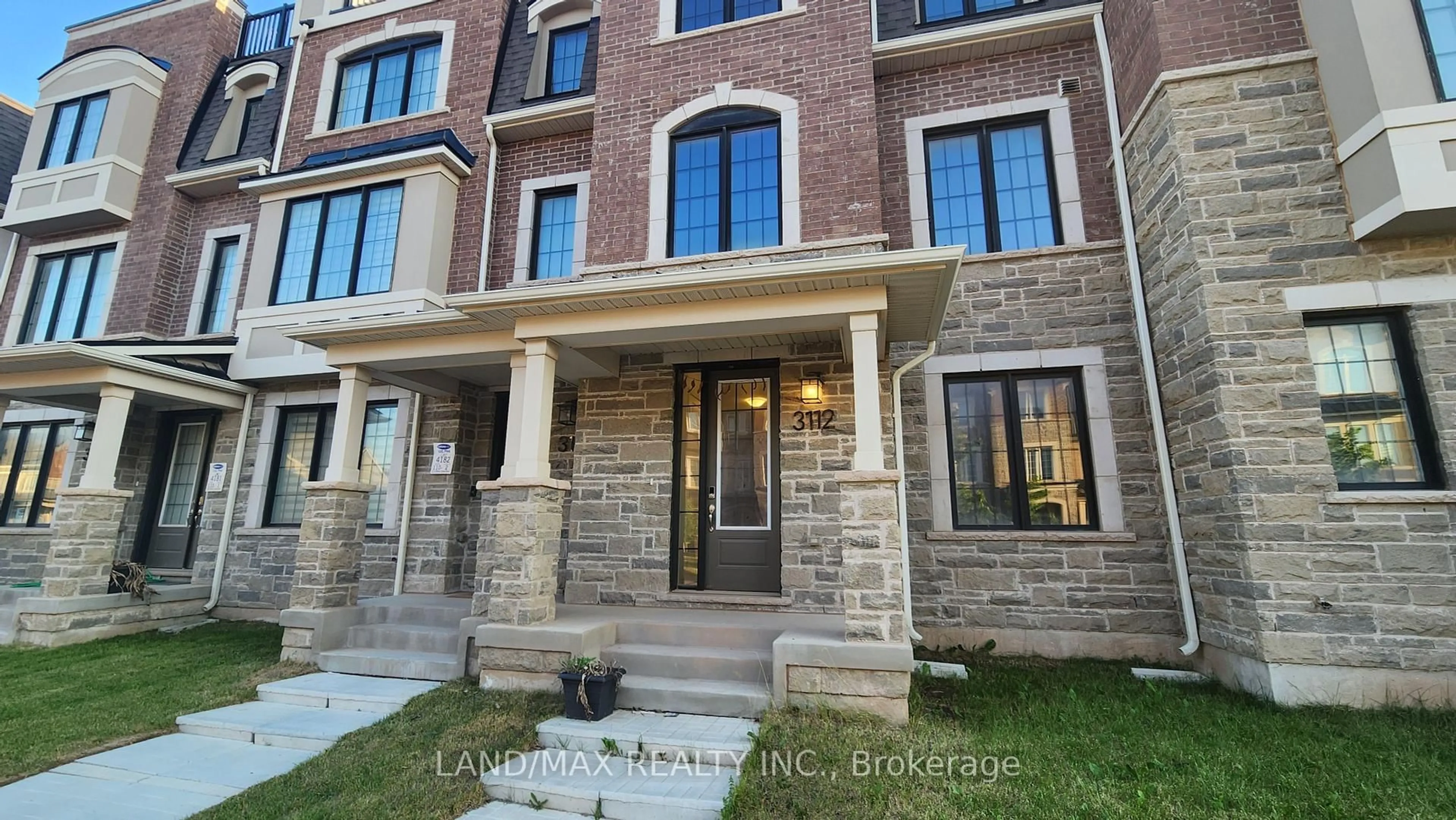 Home with brick exterior material, street for 3112 William Cutmore Blvd, Oakville Ontario L6H 7X1