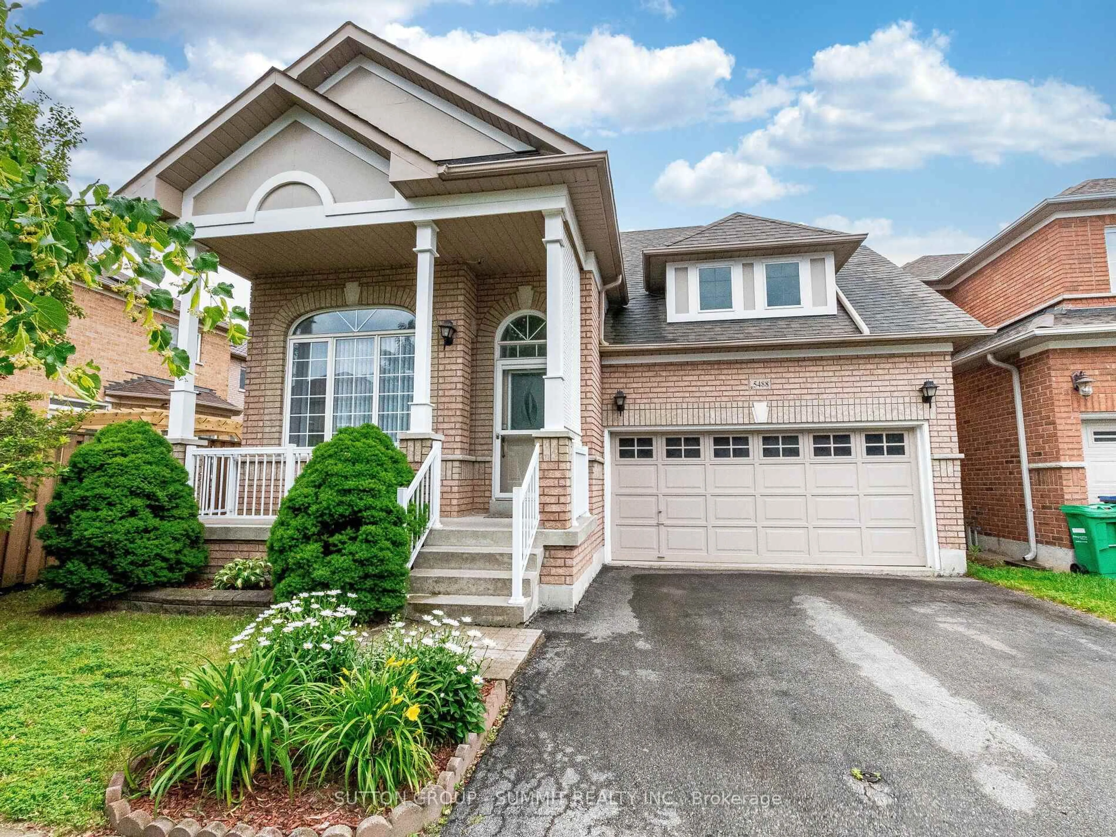 Home with brick exterior material, street for 5488 Longford Dr, Mississauga Ontario L5M 6N3
