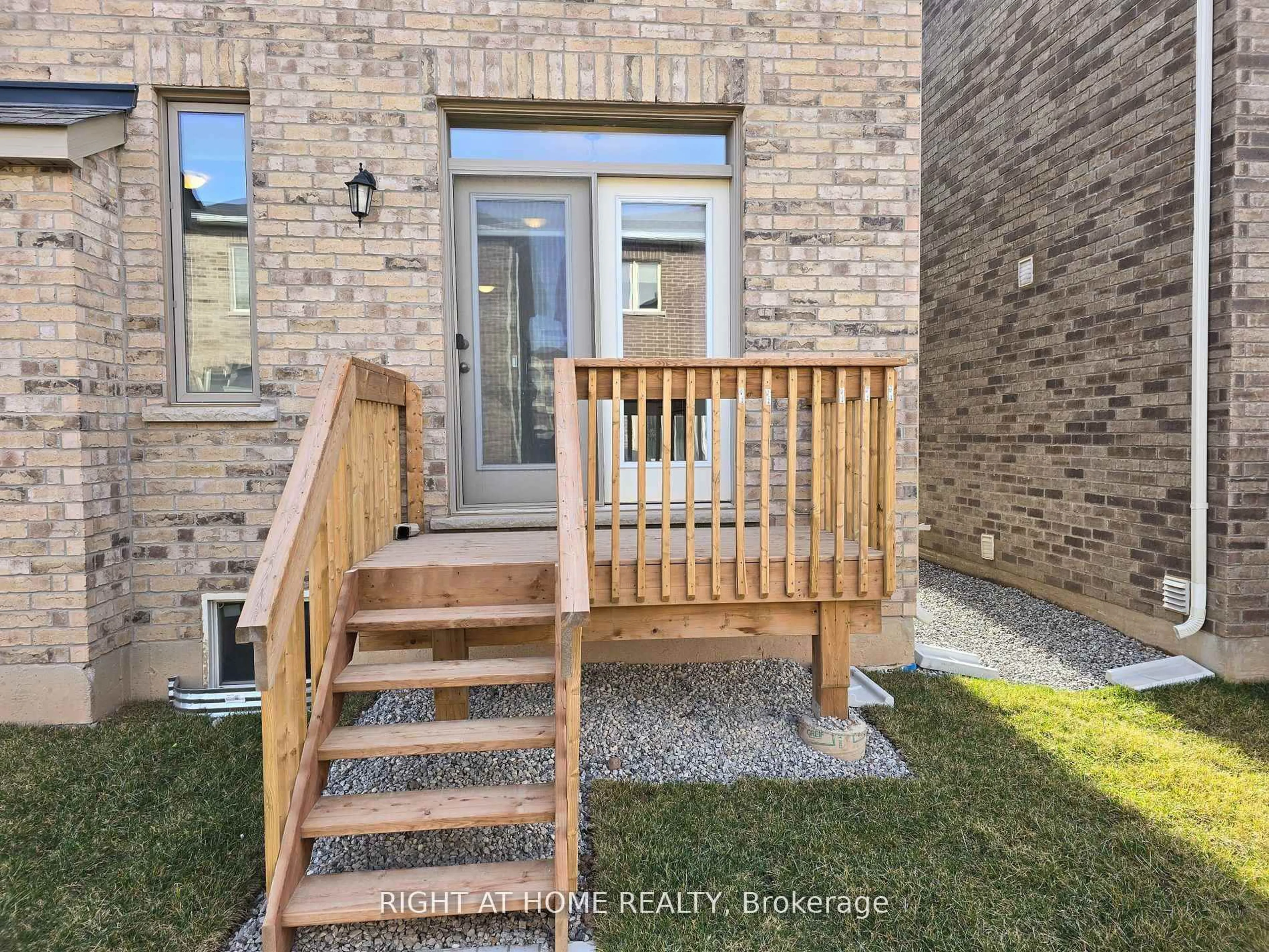 Unknown for 1237 Trudeau Dr, Milton Ontario L9E 1Y6