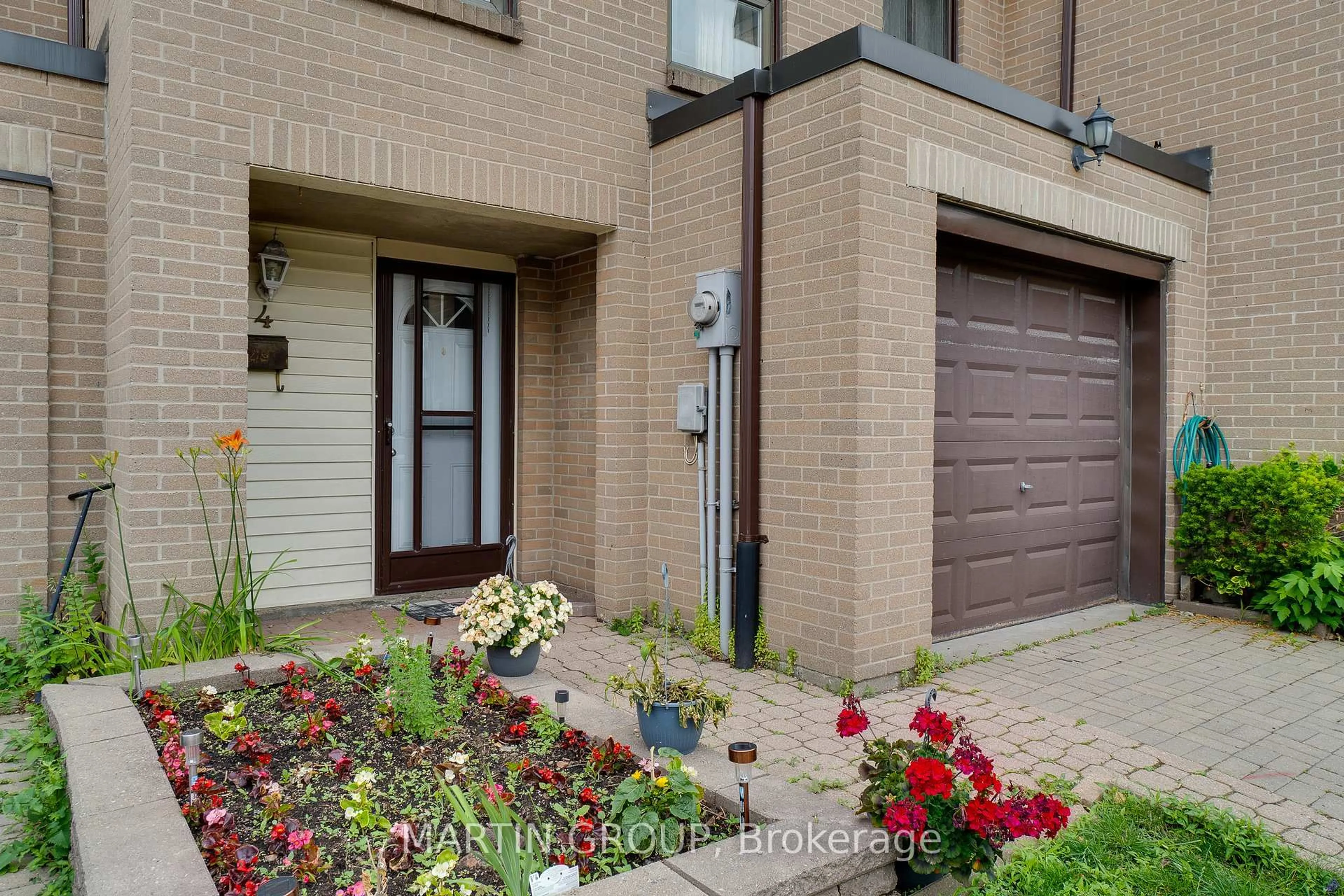 Home with brick exterior material, street for 46 Dearbourne Blvd #4, Brampton Ontario L6T 1J7