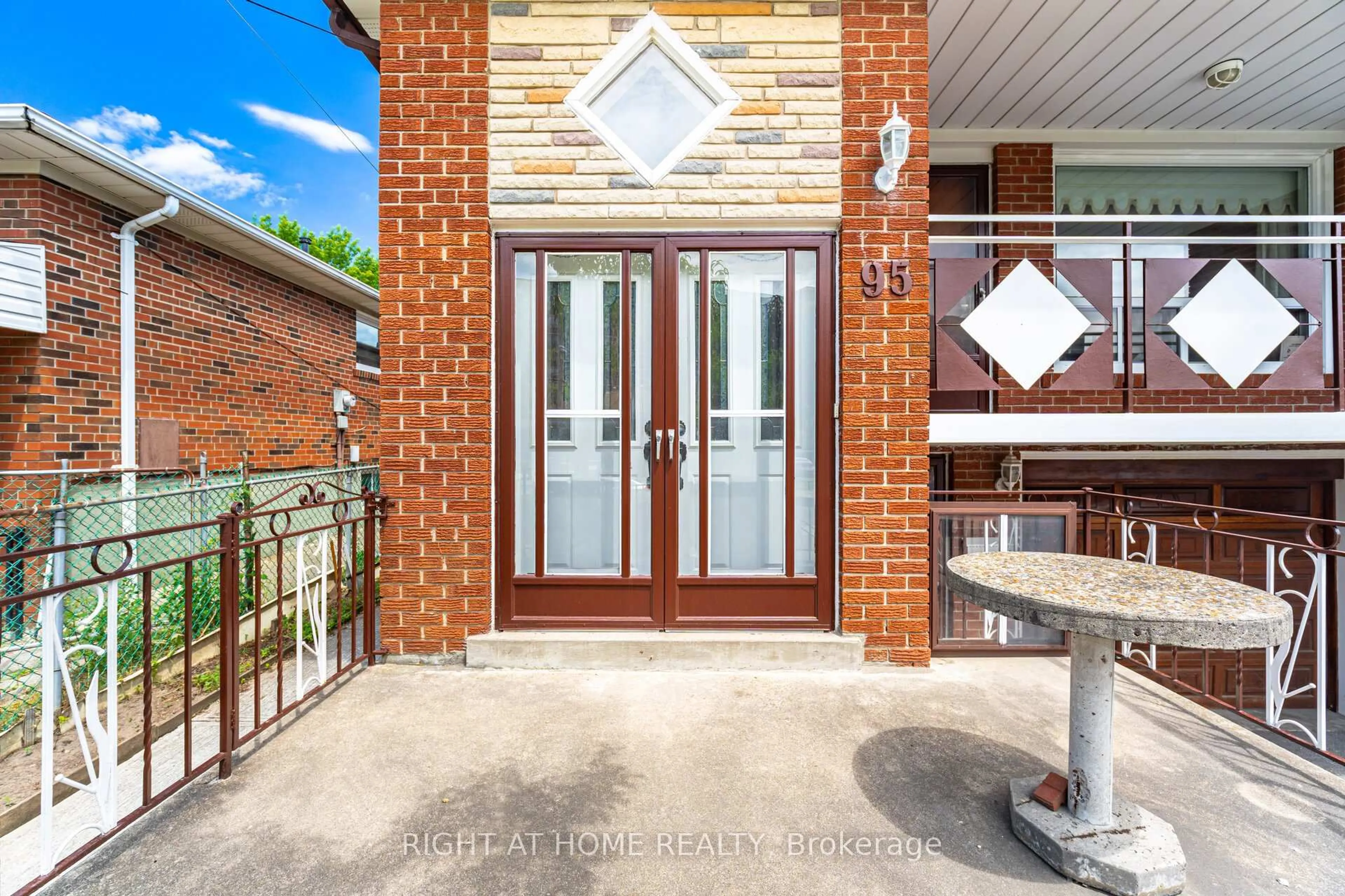 Unknown for 95 Milady Rd, Toronto Ontario M9L 2H9