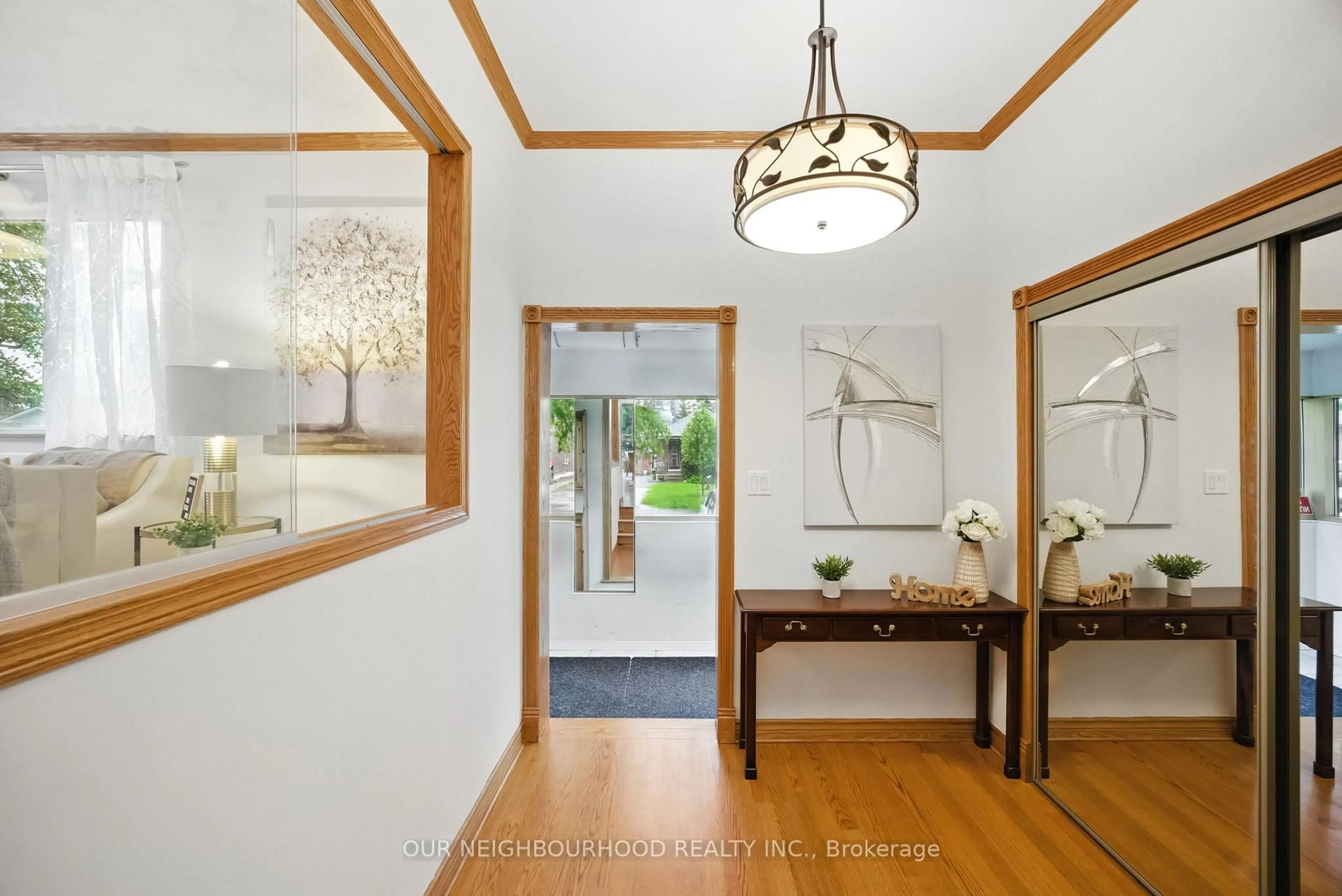Indoor entryway for 6 Enfield Ave, Toronto Ontario M8W 1T7