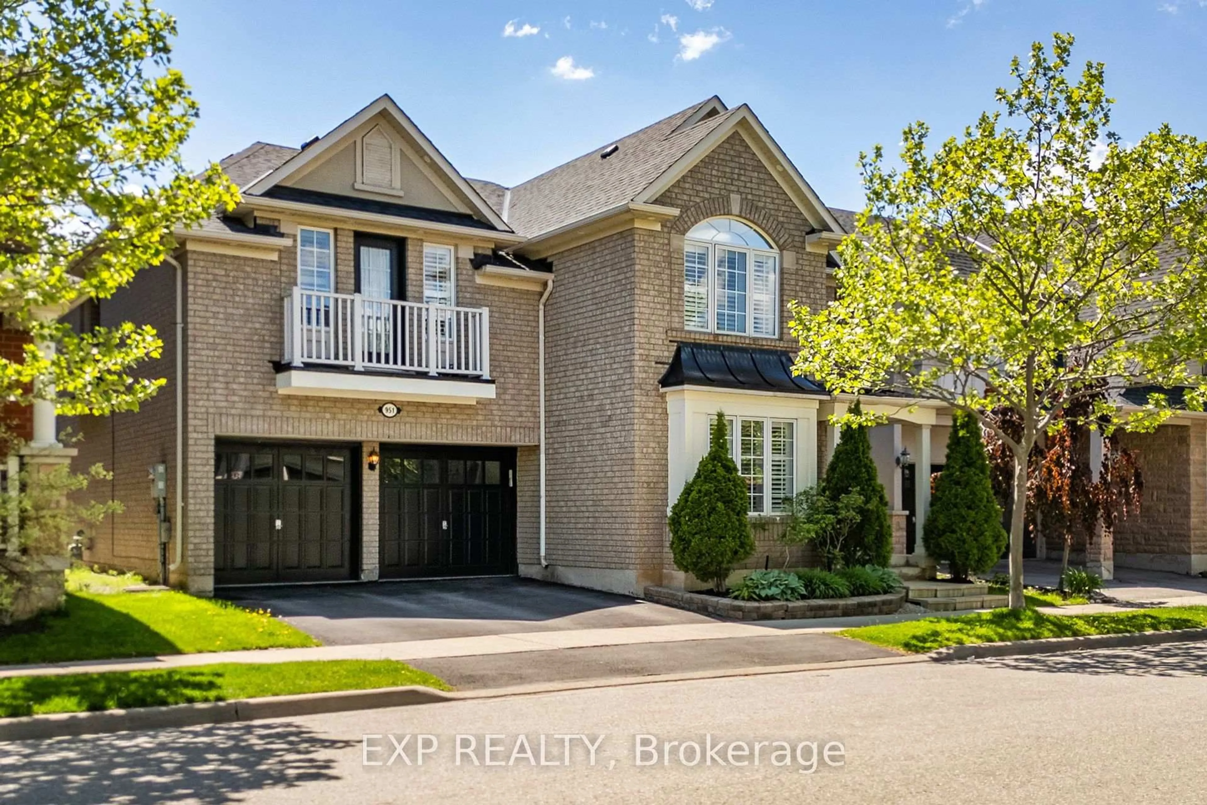 Home with brick exterior material, street for 951 Cousens Terr, Milton Ontario L9T 0E1