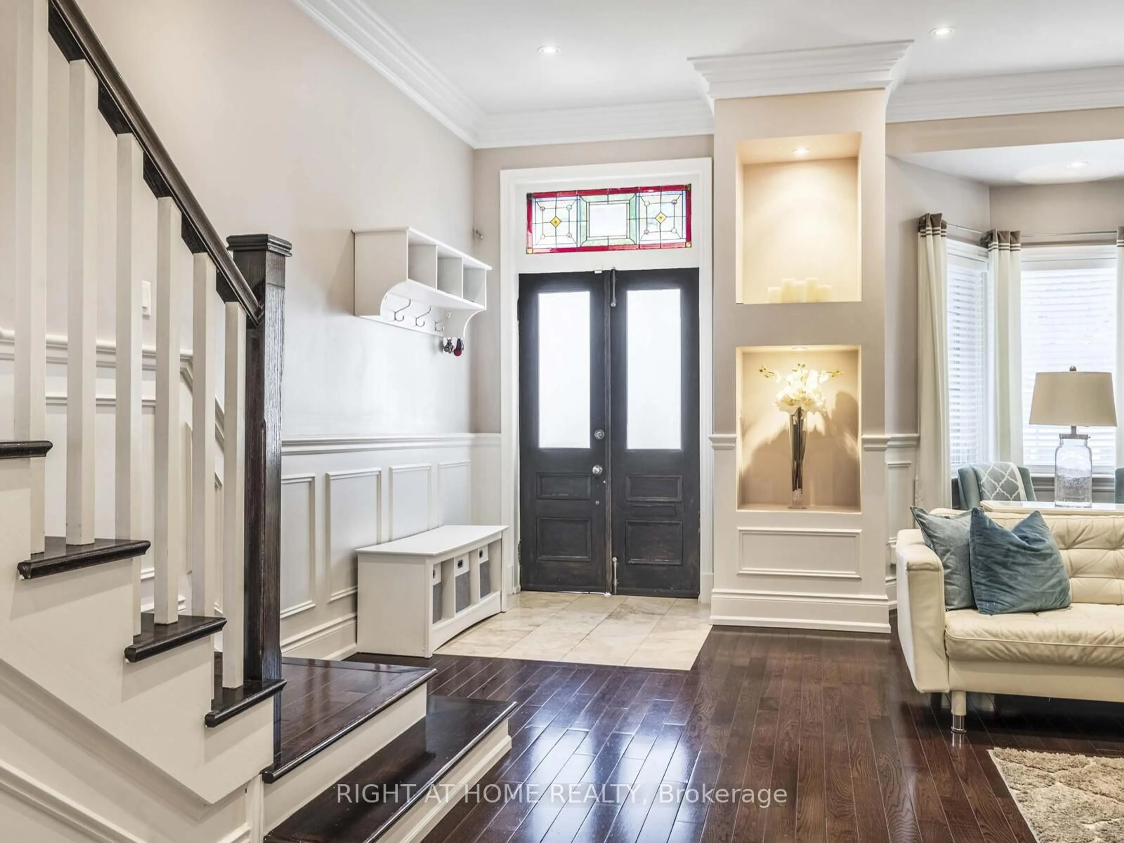 Indoor entryway for 64 Brock Ave, Toronto Ontario M6K 2L4