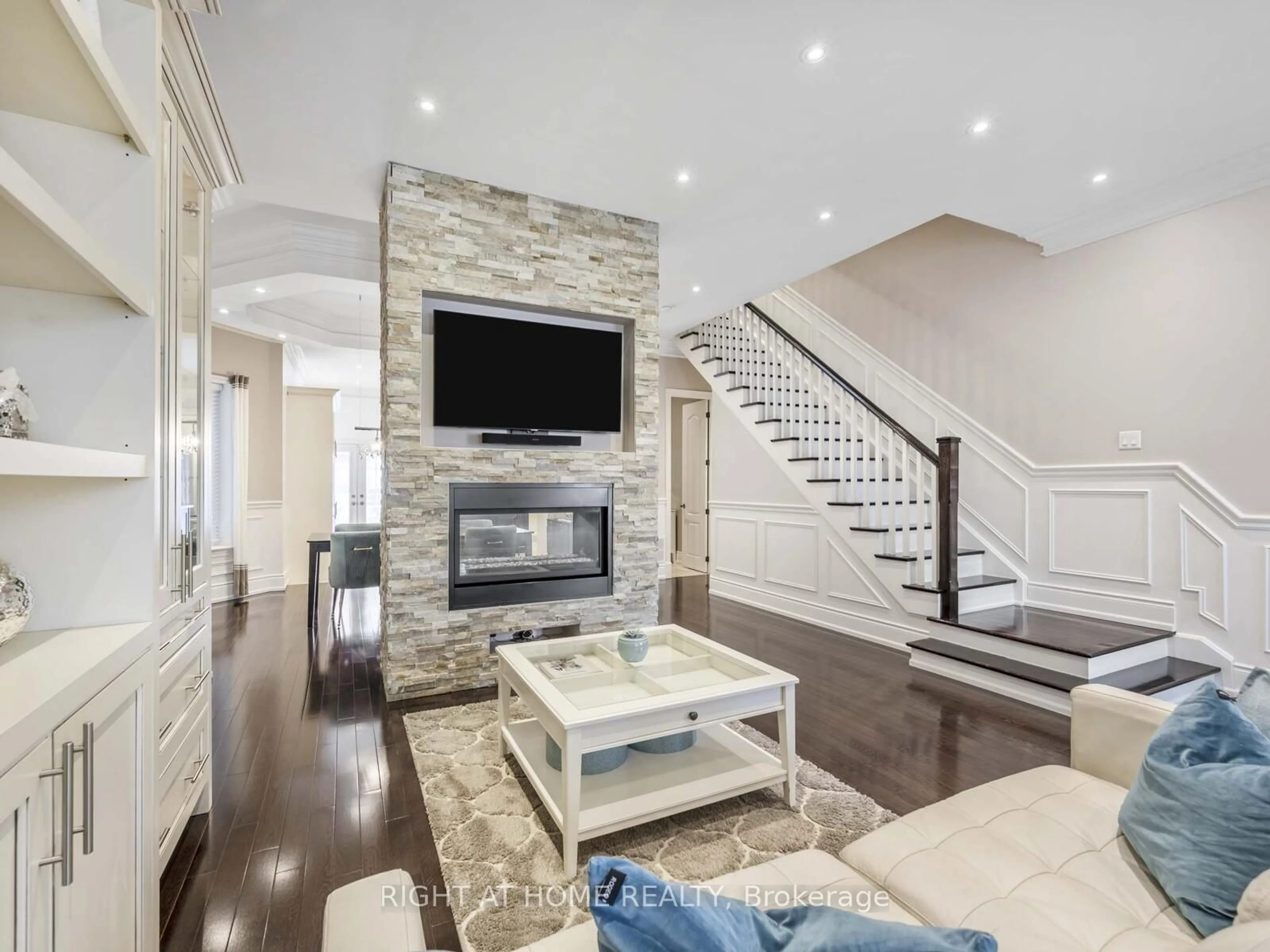Living room with furniture, unknown for 64 Brock Ave, Toronto Ontario M6K 2L4