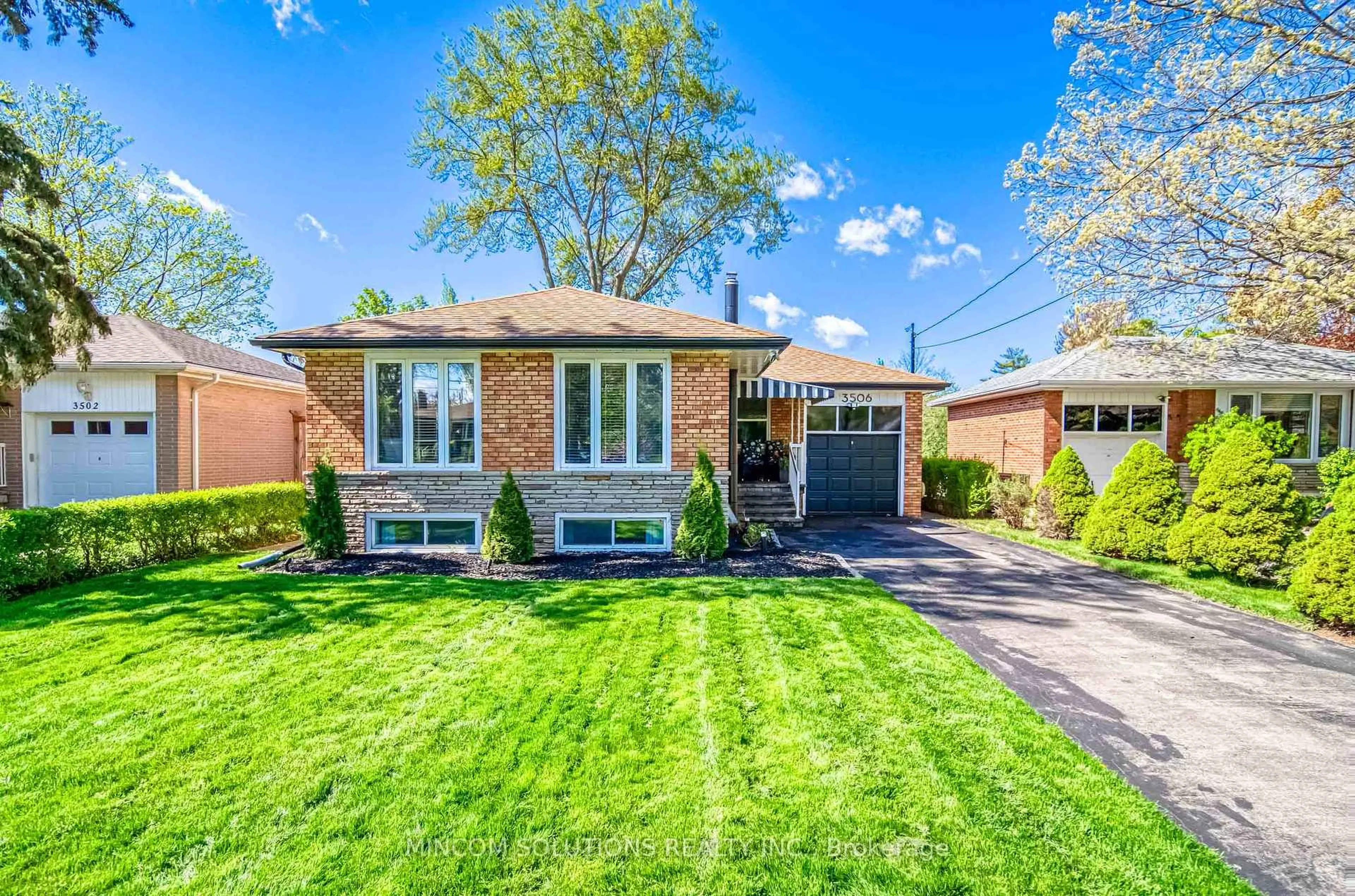 Home with brick exterior material, street for 3506 Orion Cres, Mississauga Ontario L5C 2H8