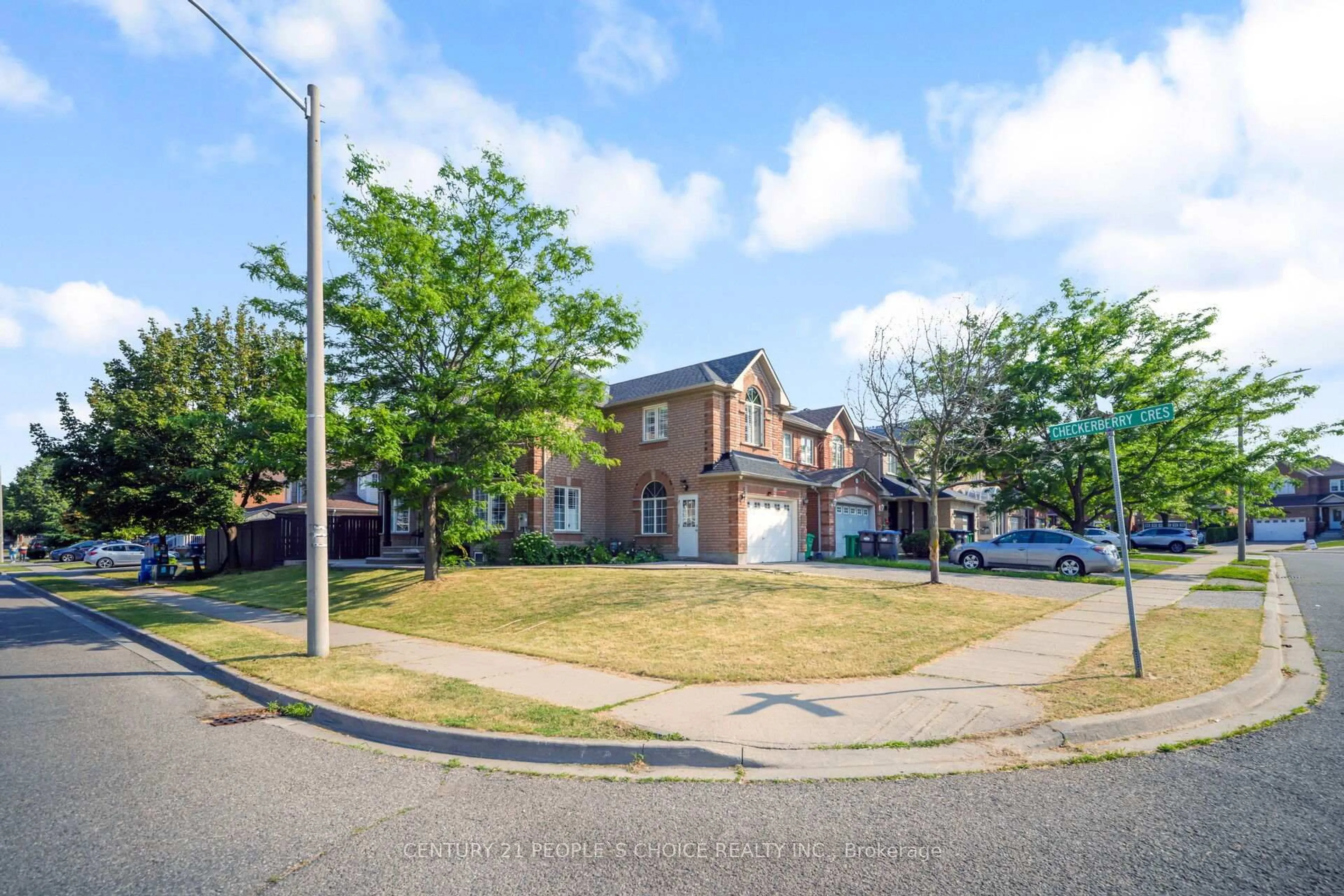 A pic from outside/outdoor area/front of a property/back of a property/a pic from drone, street for 2 Checkerberry Cres, Brampton Ontario L6R 2T2