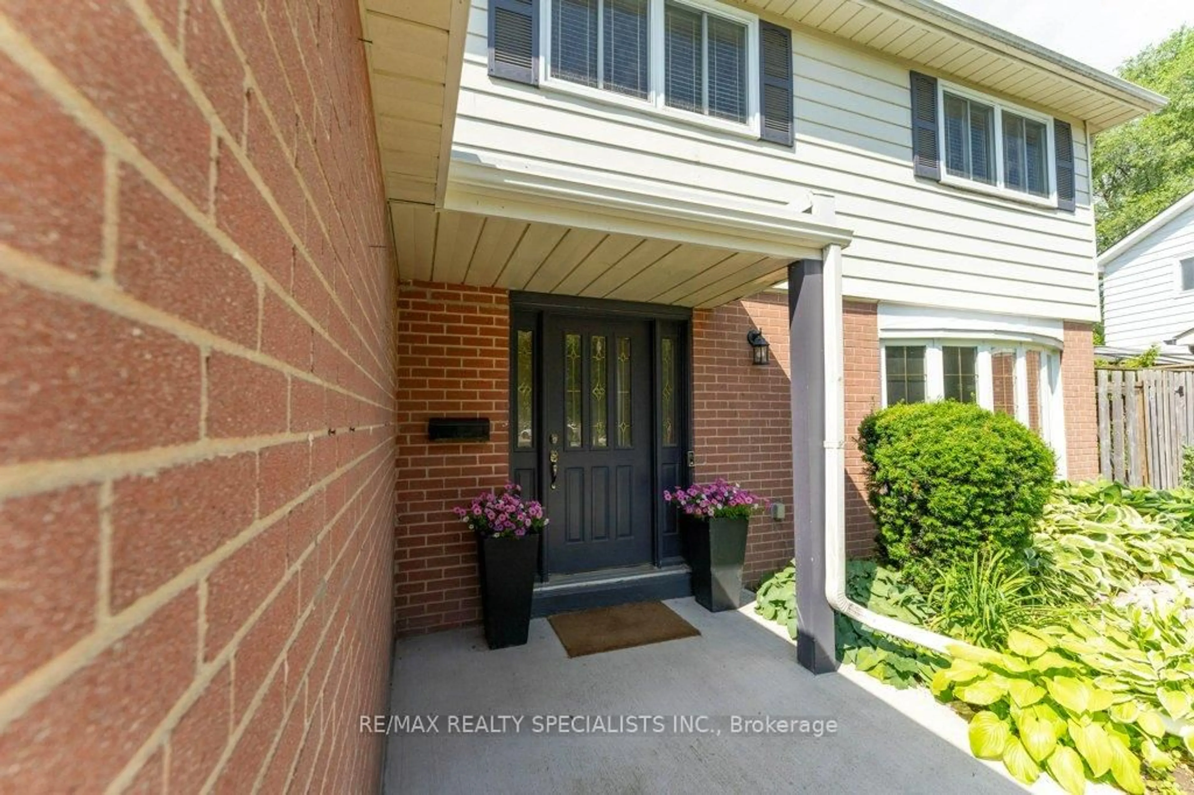 Unknown for 68 Windermere Crt, Brampton Ontario L6X 2L6