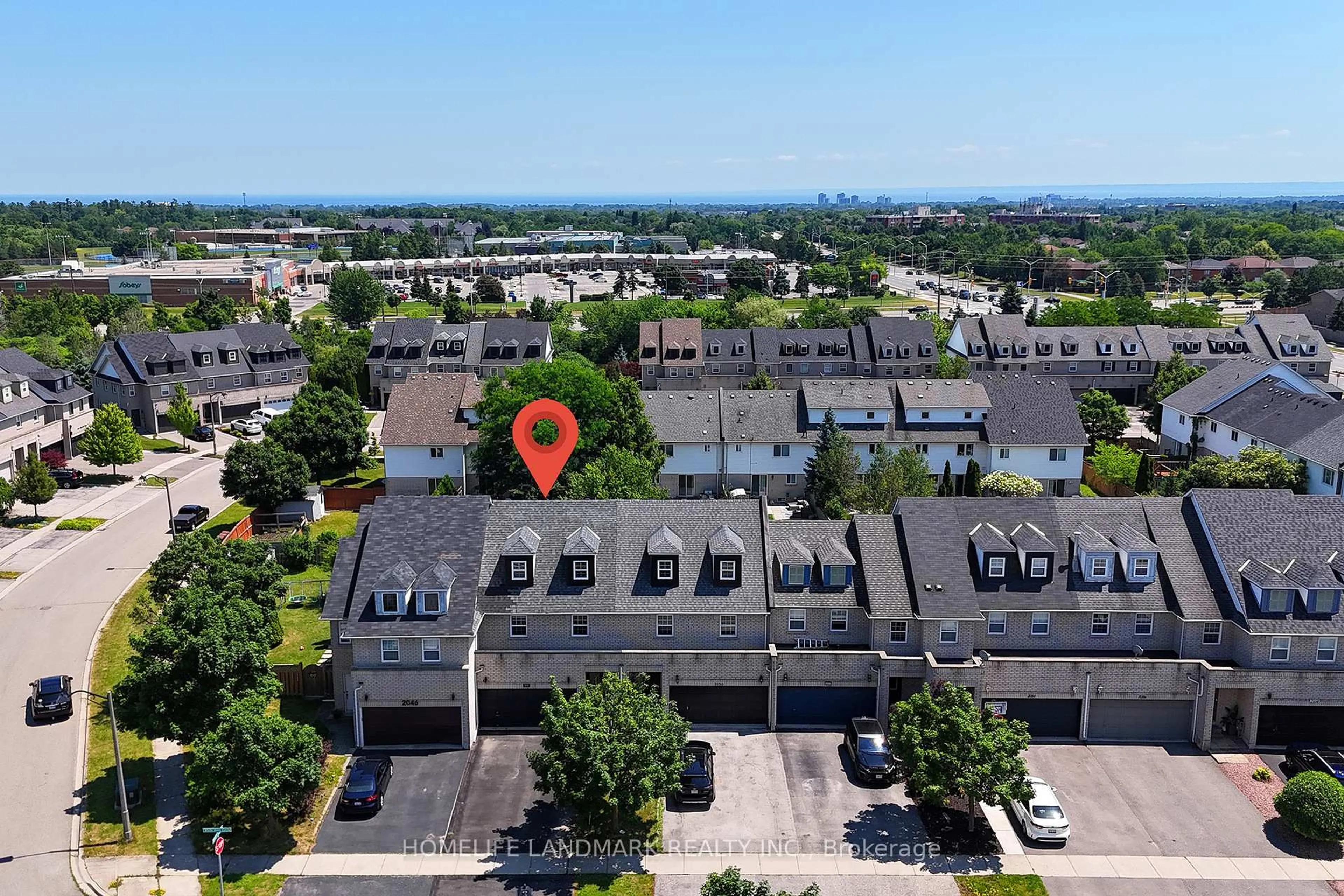 A pic from outside/outdoor area/front of a property/back of a property/a pic from drone, city buildings view from balcony for 2048 White Dove Circ, Oakville Ontario L6M 3R7