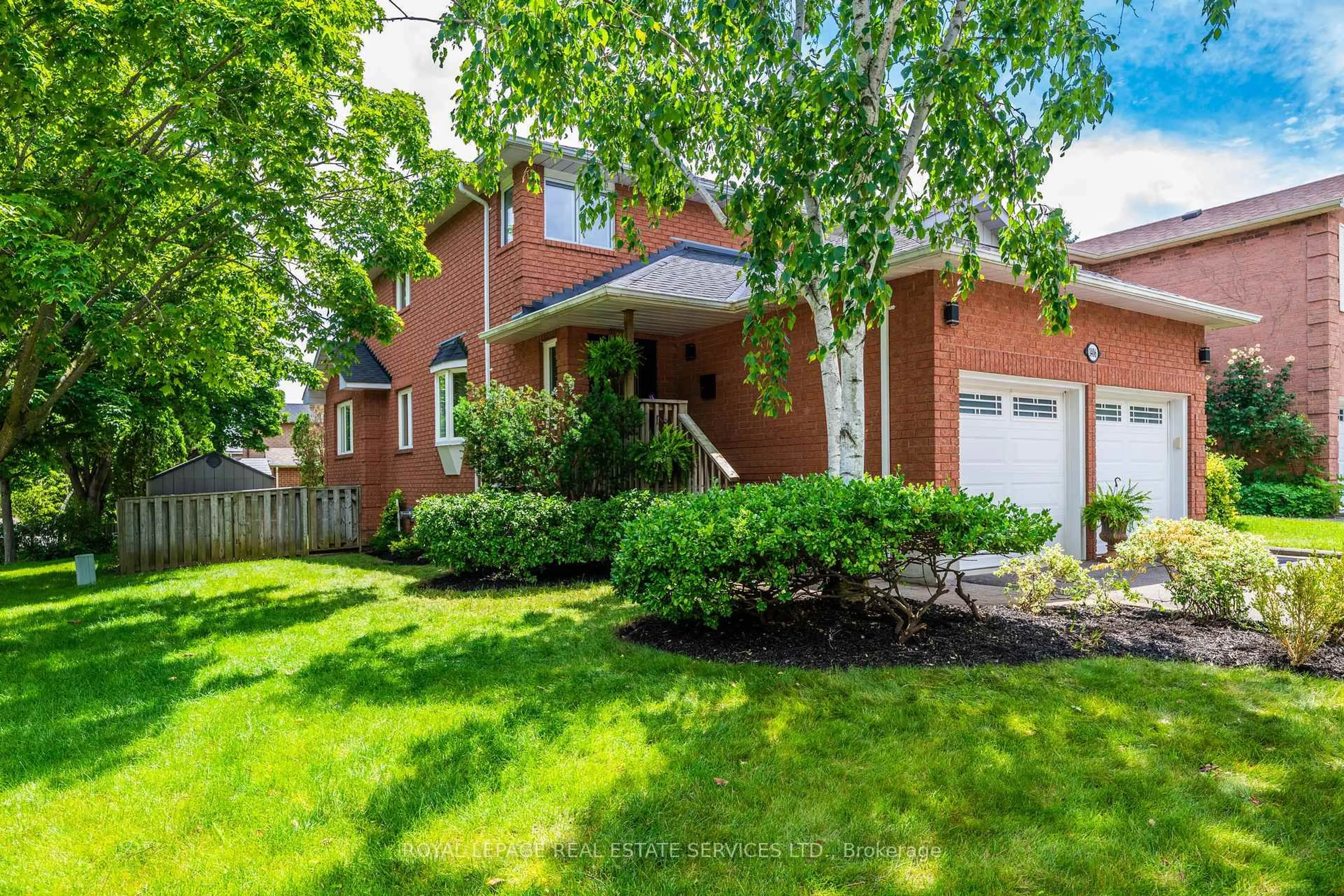 Home with brick exterior material, street for 1406 Boulder Creek Cres, Mississauga Ontario L5J 4P5