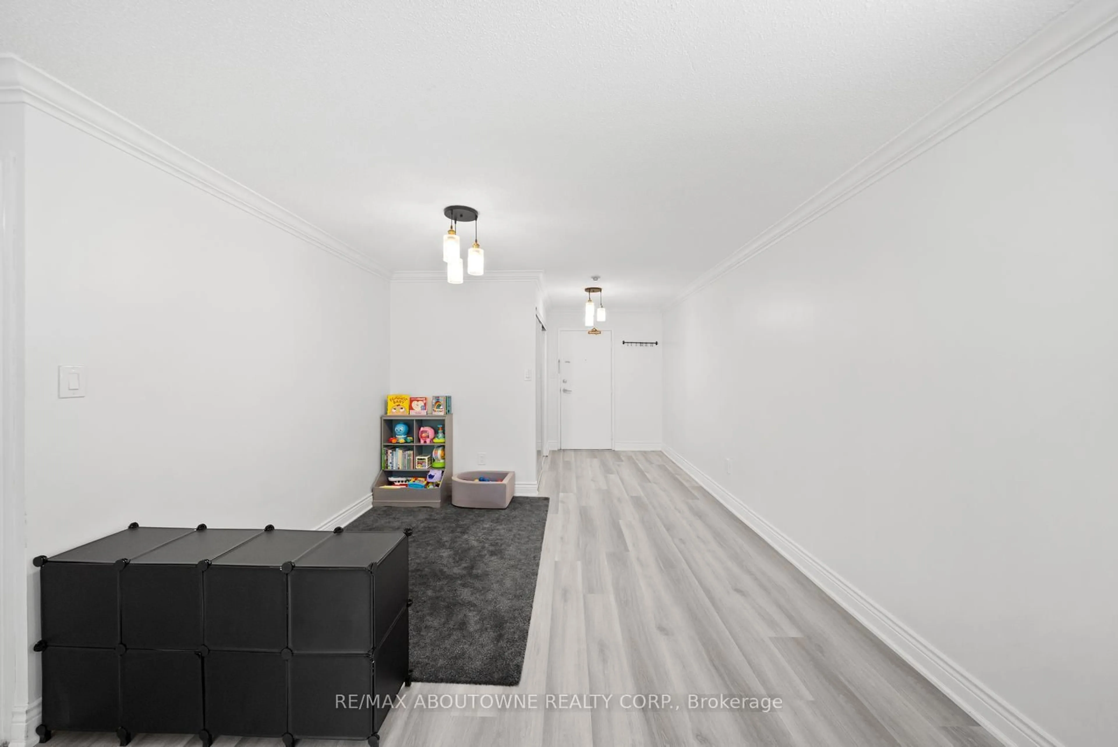 Unknown for 5 Rowntree Rd #407, Toronto Ontario M9V 5G9