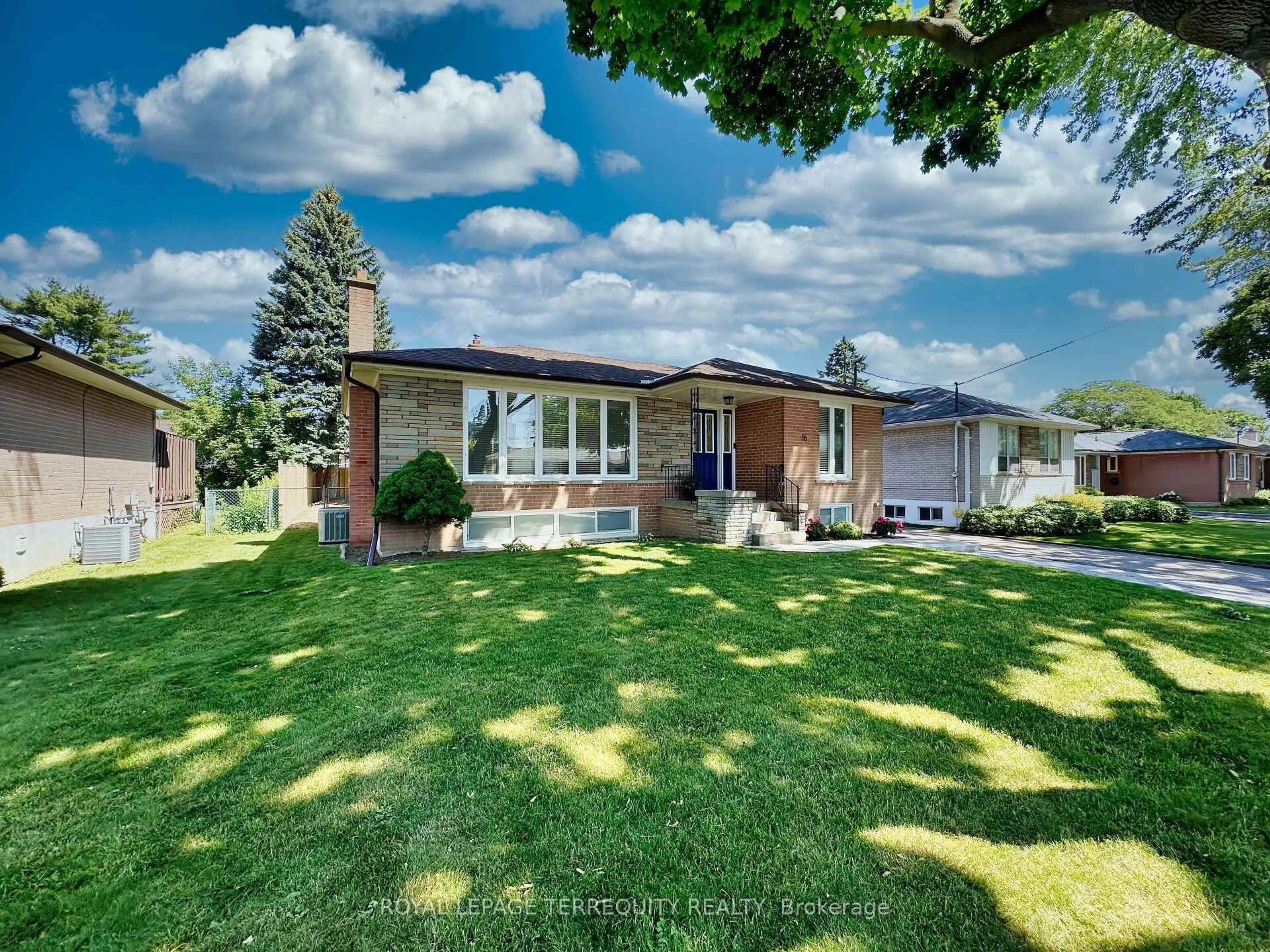 Unknown for 16 Pagebrook Dr, Toronto Ontario M9P 1P5