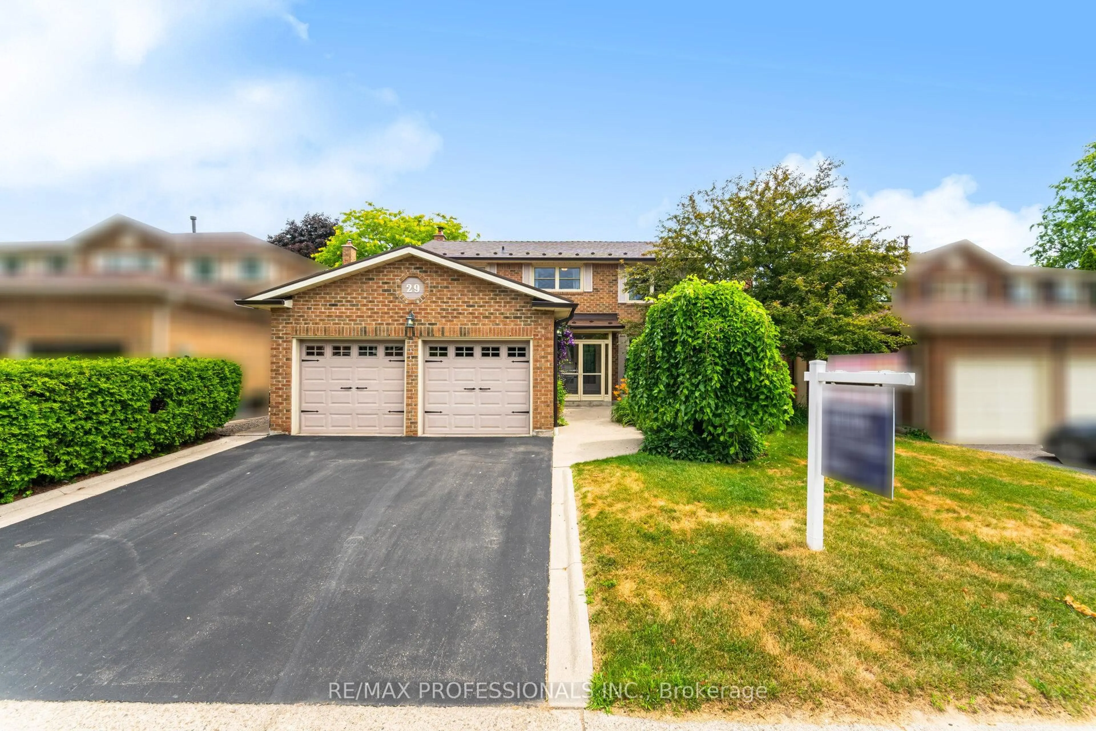 Unknown for 29 Barr Cres, Brampton Ontario L6Z 3E5