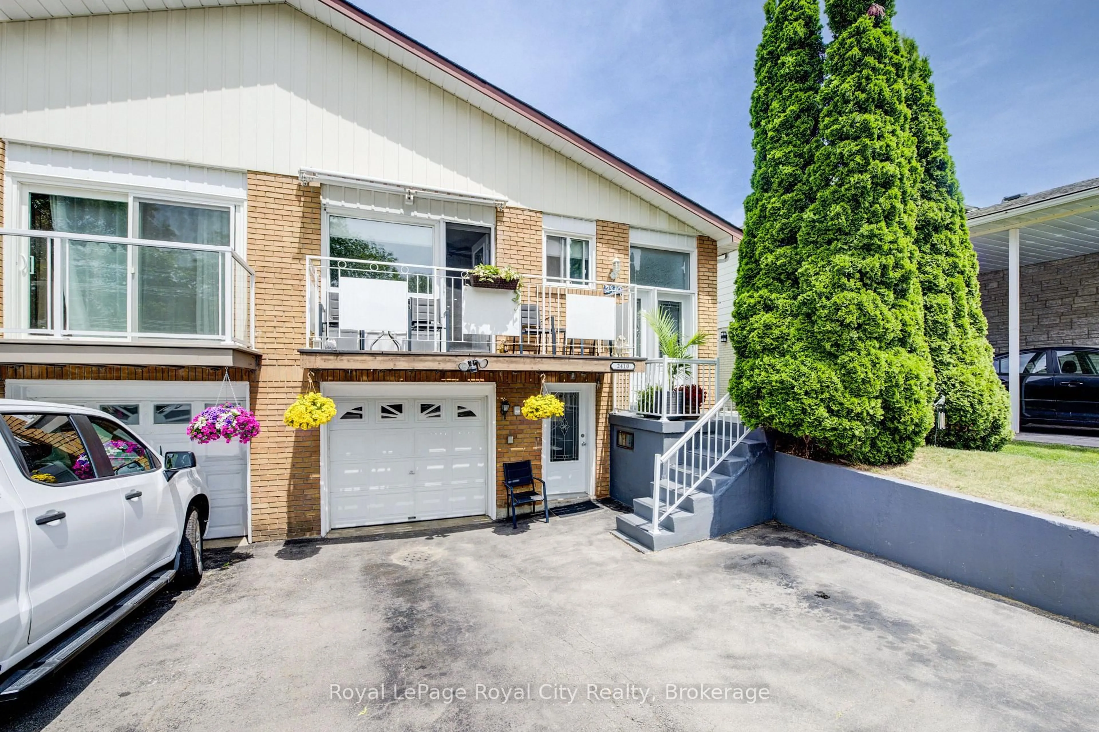 Unknown for 2410 Delkus Cres, Mississauga Ontario L5A 1K7
