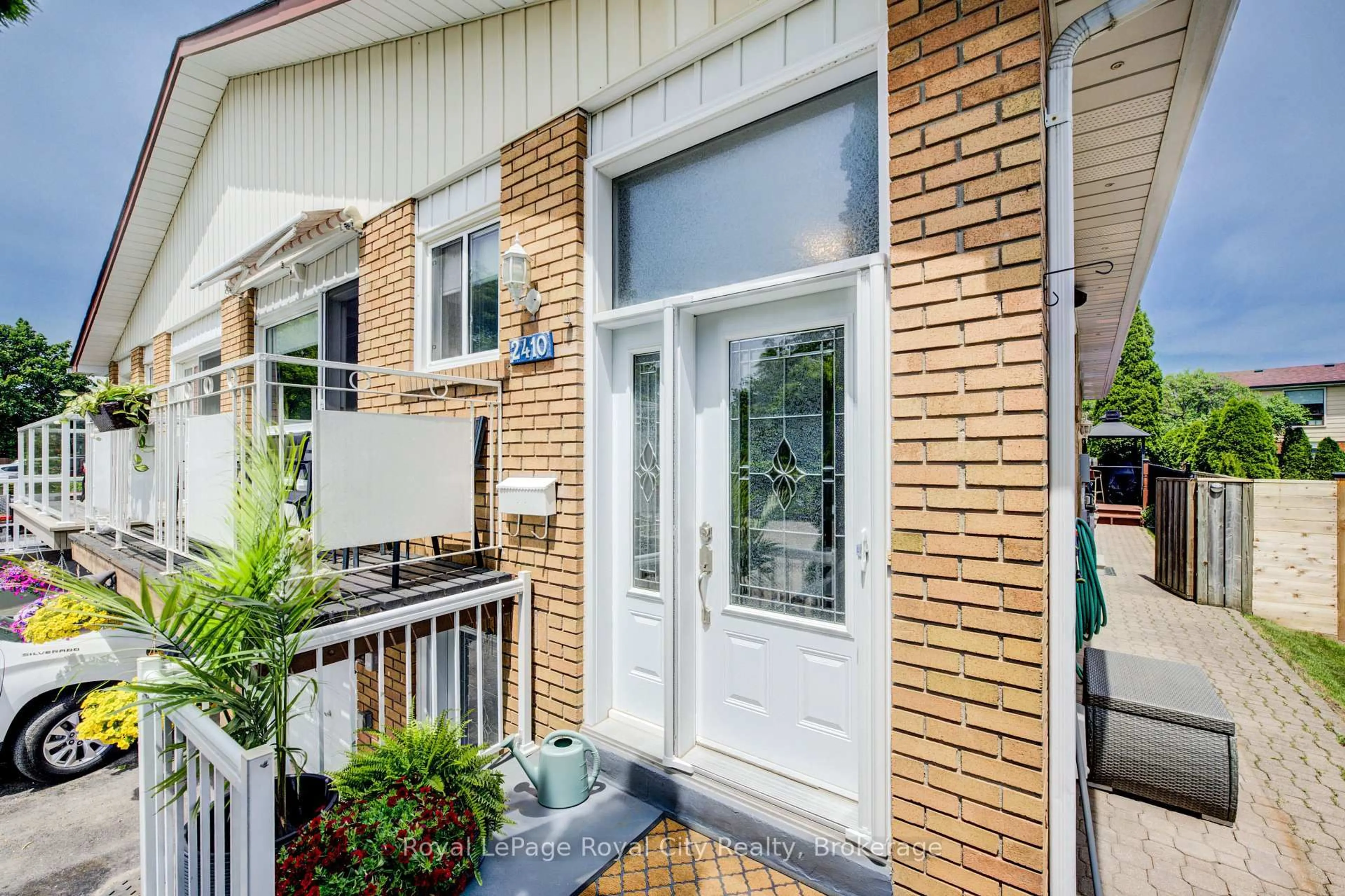Home with brick exterior material, street for 2410 Delkus Cres, Mississauga Ontario L5A 1K7