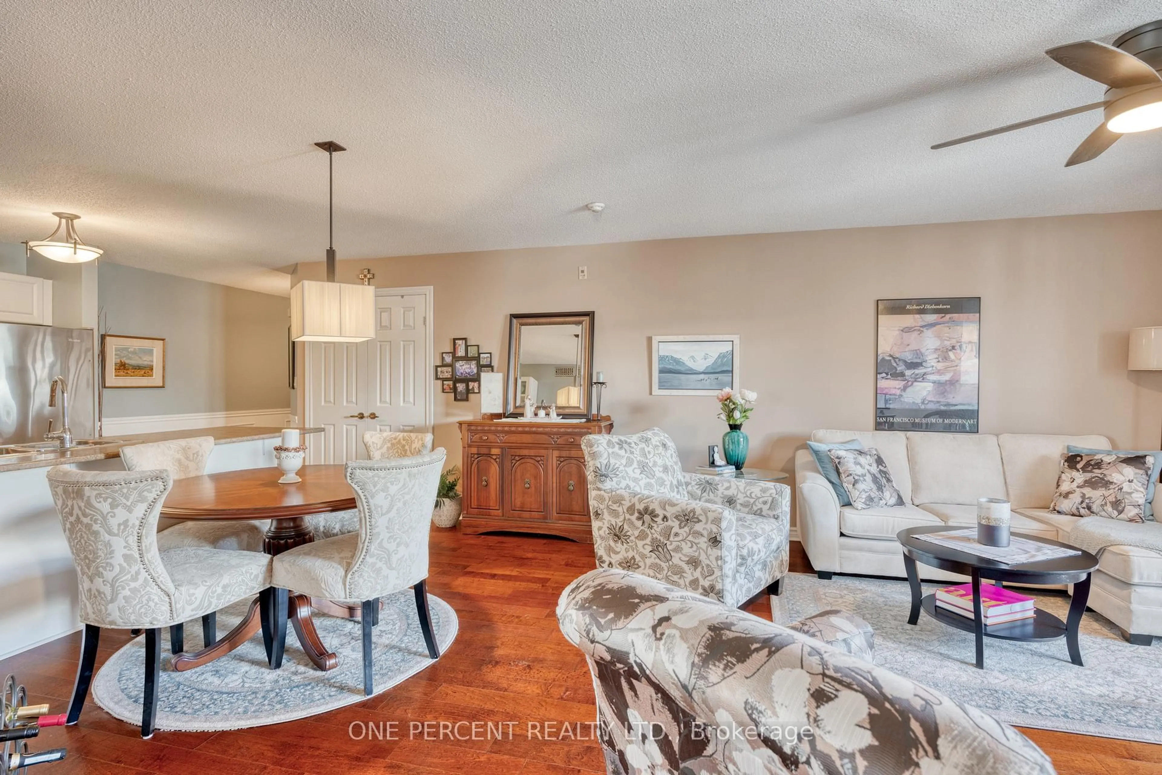 Living room with furniture, unknown for 2030 Cleaver Ave #324, Burlington Ontario L7M 4C3