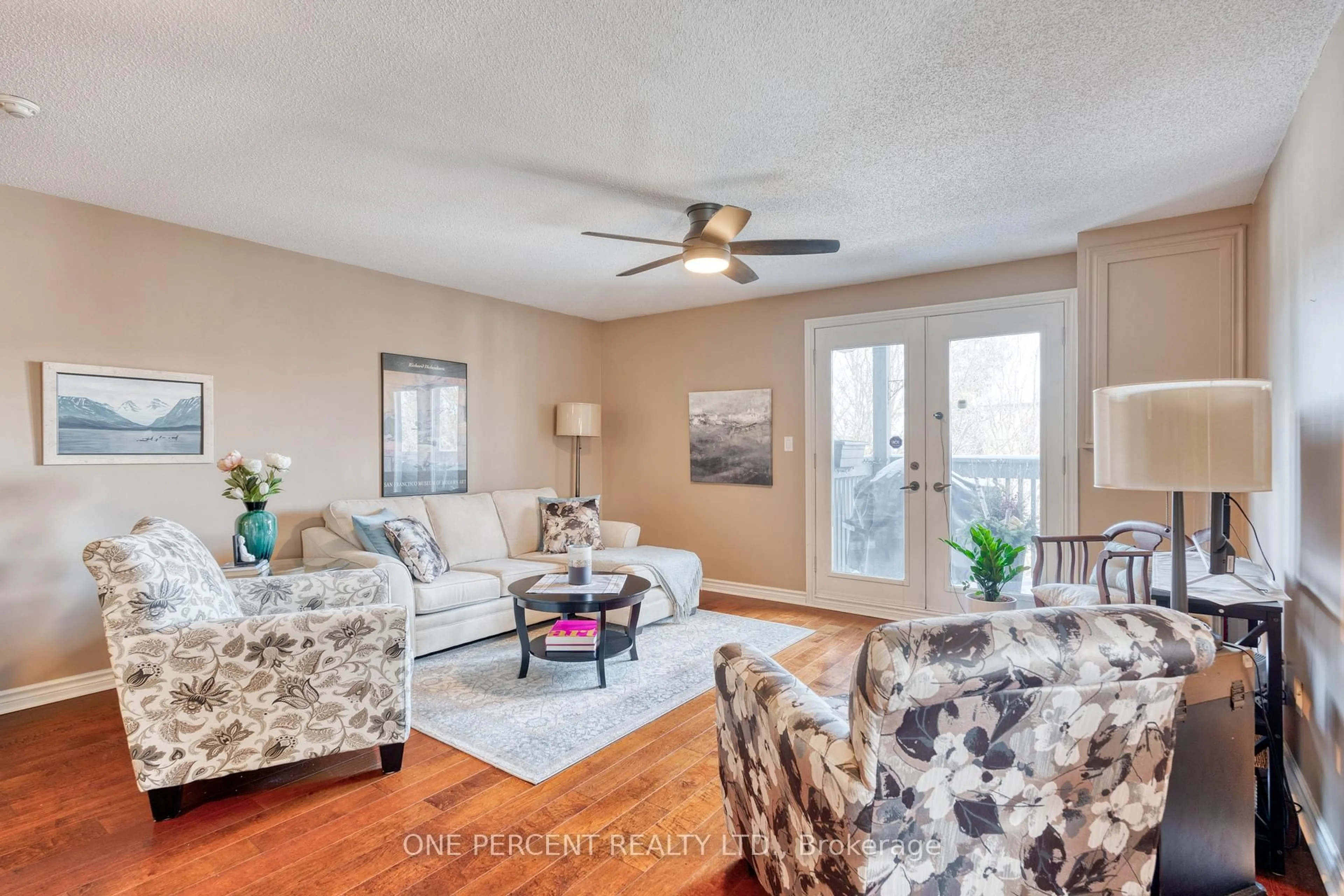 Living room with furniture, unknown for 2030 Cleaver Ave #324, Burlington Ontario L7M 4C3