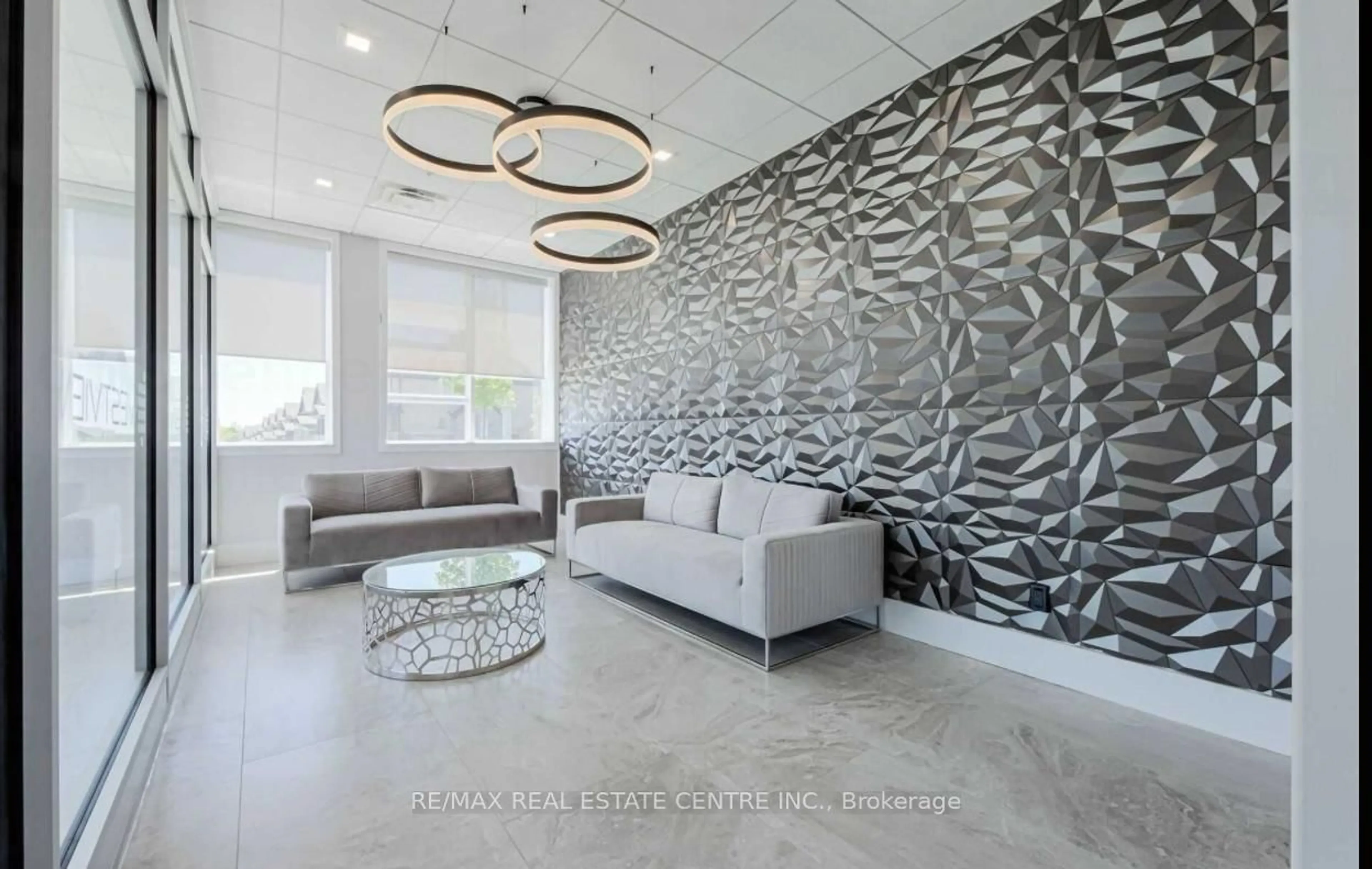 Lobby for 105 Spencer Ave #4, Orangeville Ontario L9W 7S3