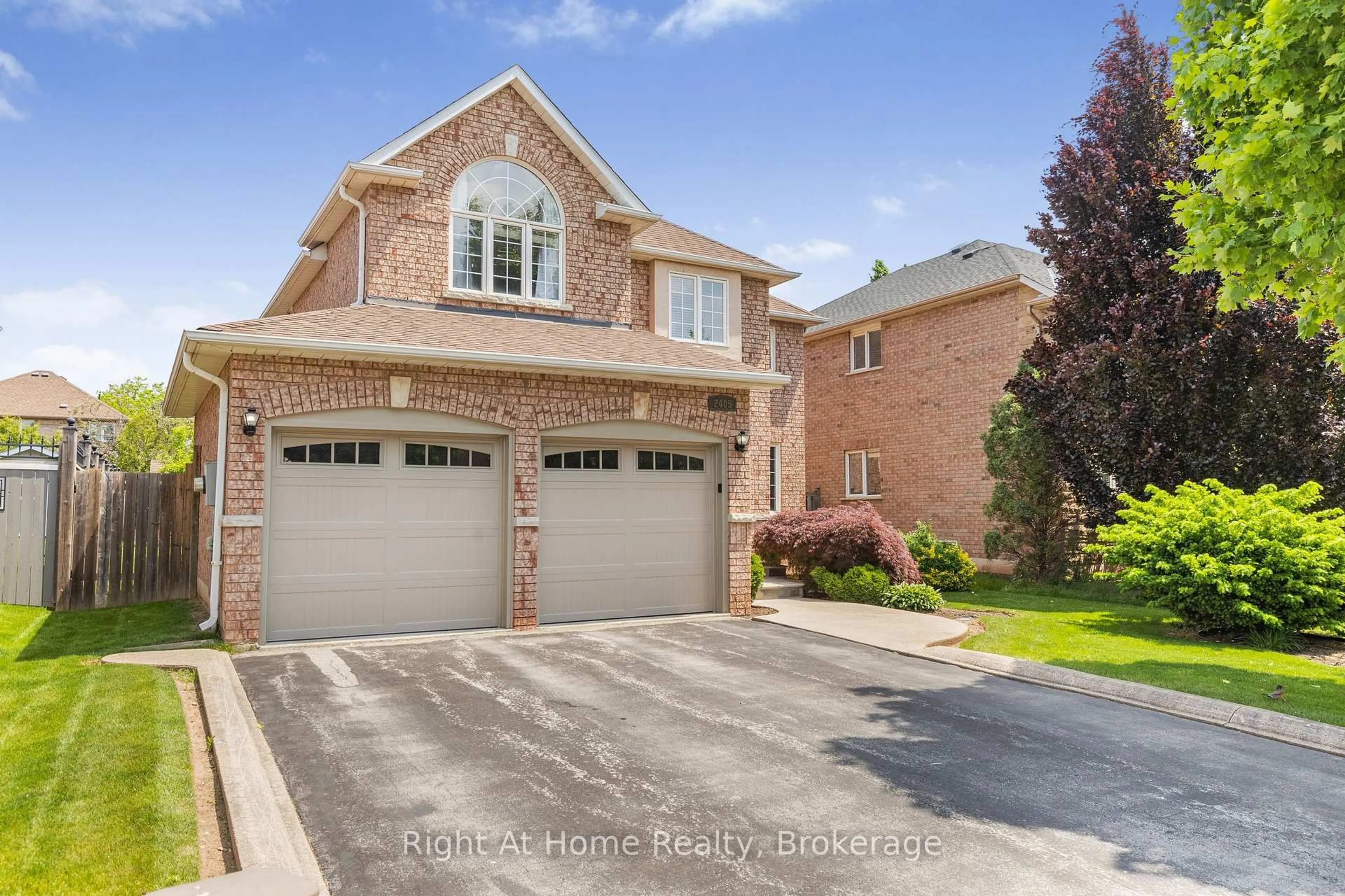 Home with brick exterior material, street for 2405 Eden Valley Dr, Oakville Ontario L6H 6K9