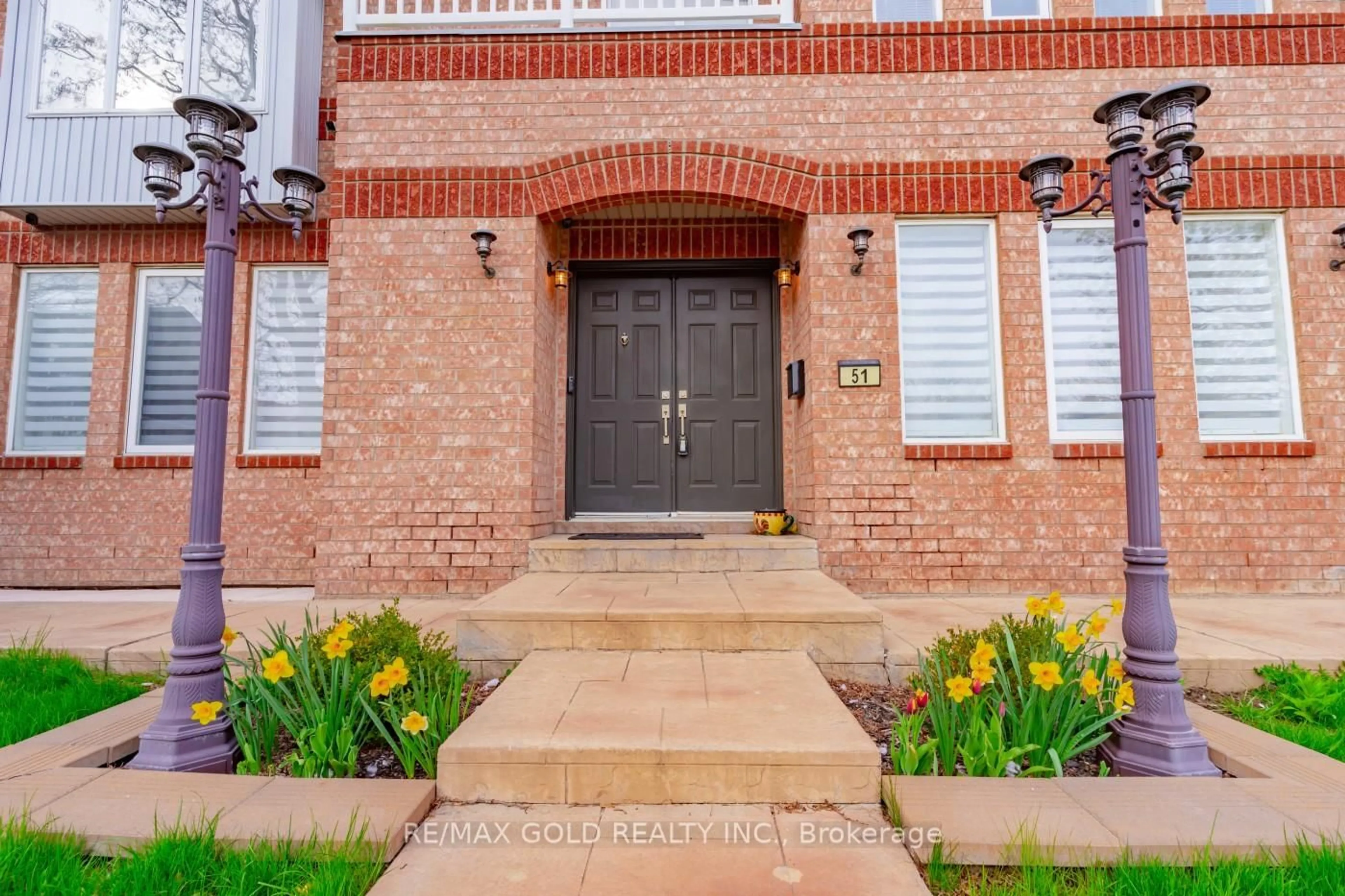 Home with brick exterior material, street for 51 Pebblestone Circ, Brampton Ontario L6X 4N2