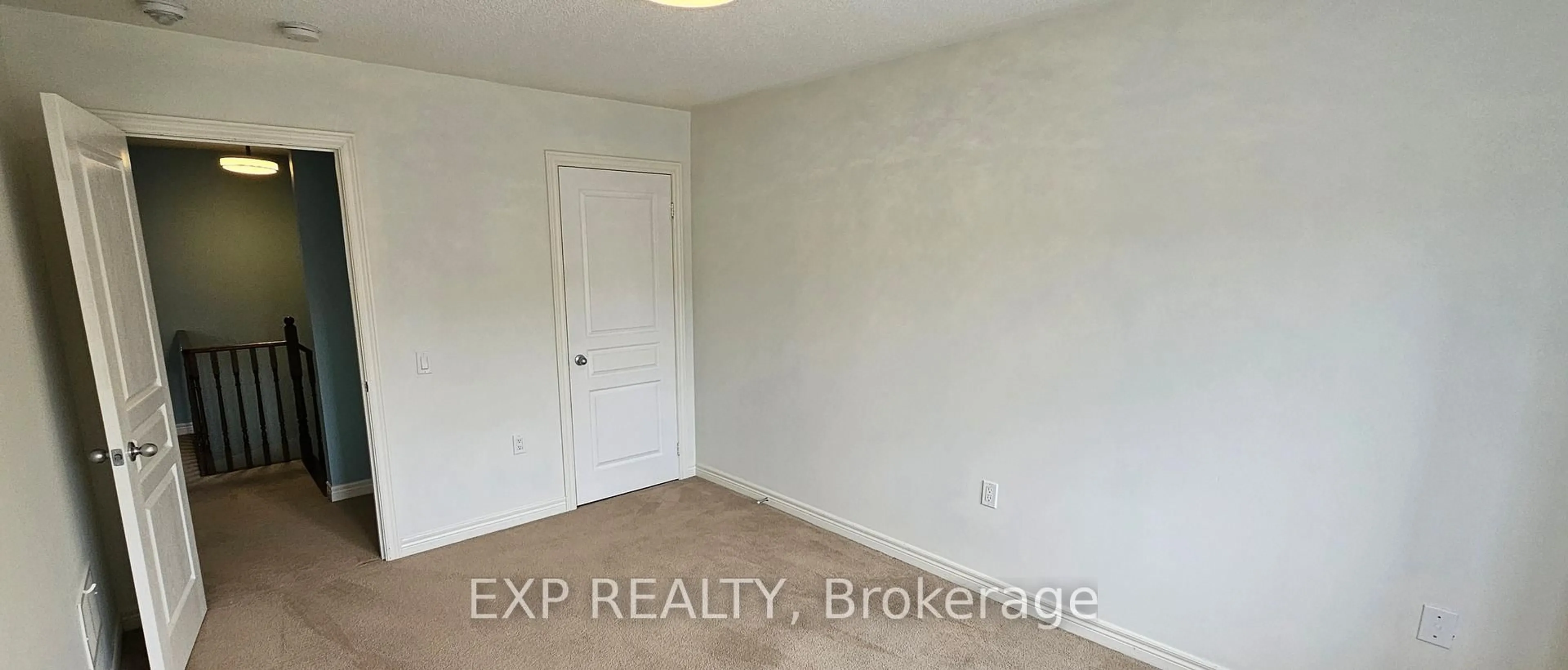 A pic of a room for 16 Blackberry Valley Cres, Caledon Ontario L7C 3Z8