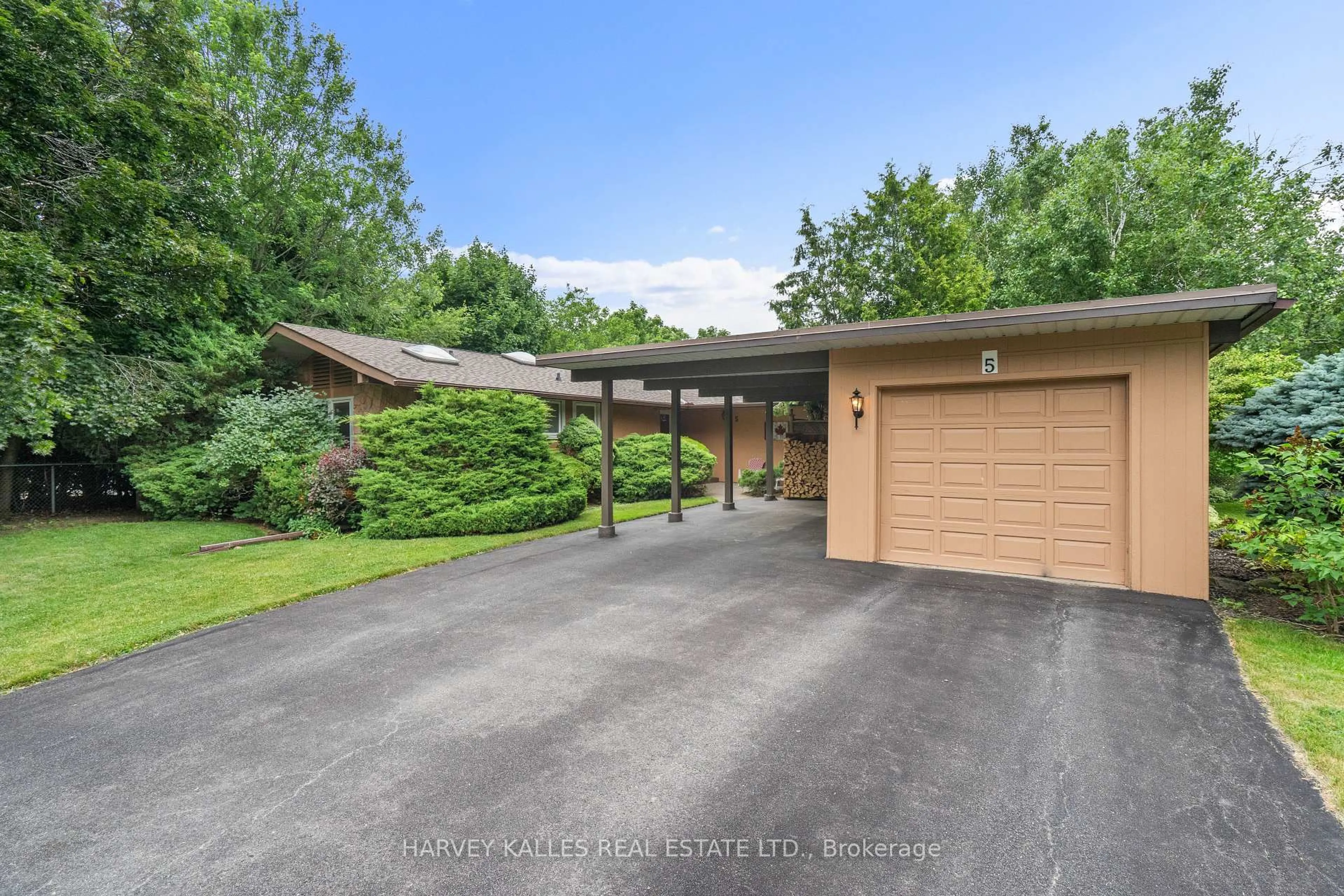 Unknown for 5 Shady Lawn Crt, Mississauga Ontario L5N 1H2