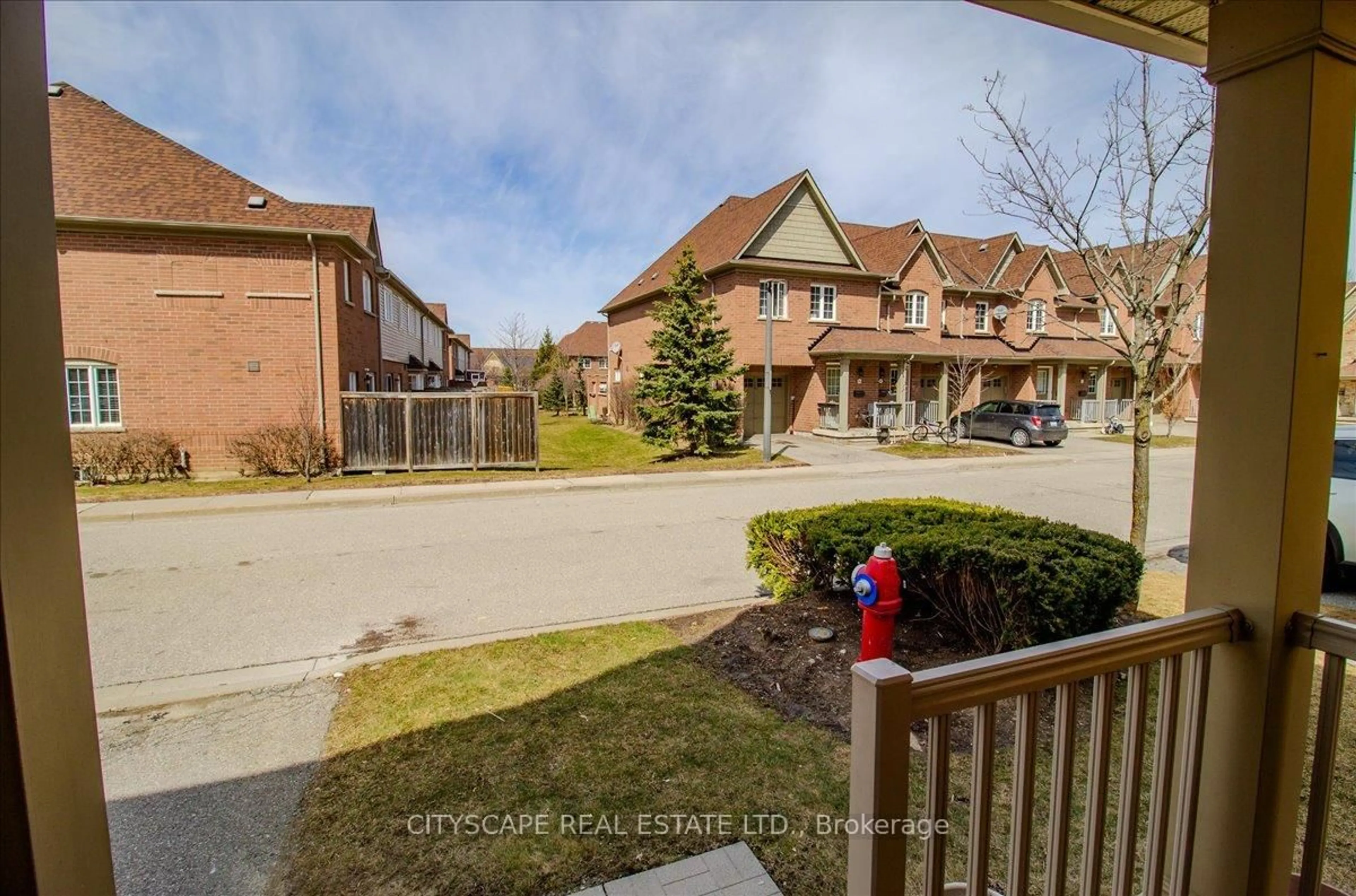 A pic from outside/outdoor area/front of a property/back of a property/a pic from drone, street for 3950 Erin Centre Blvd #42, Mississauga Ontario L5M 0A5