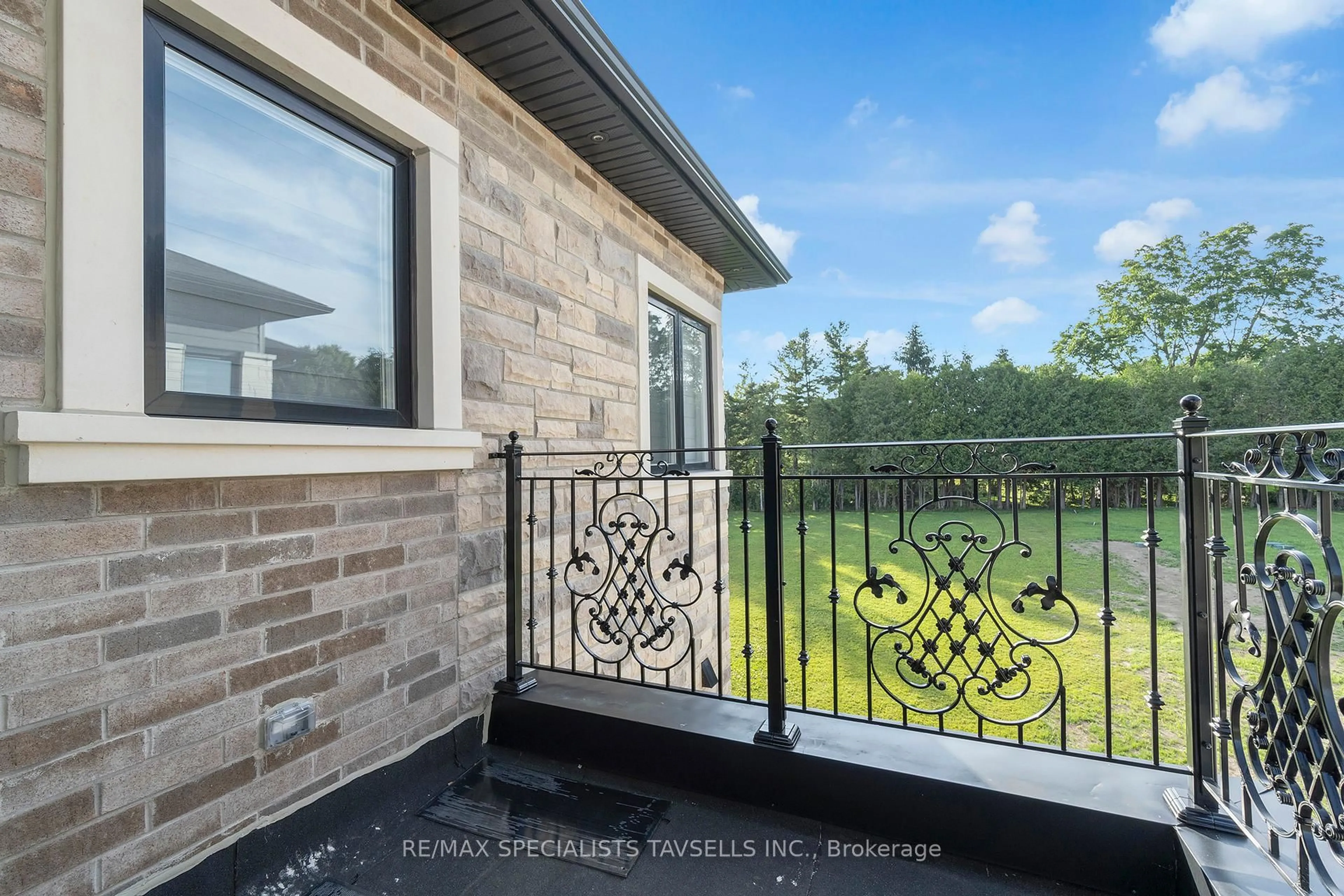 Patio, street for 2882 CHARLESTON Sdrd, Caledon Ontario L7K 0V9