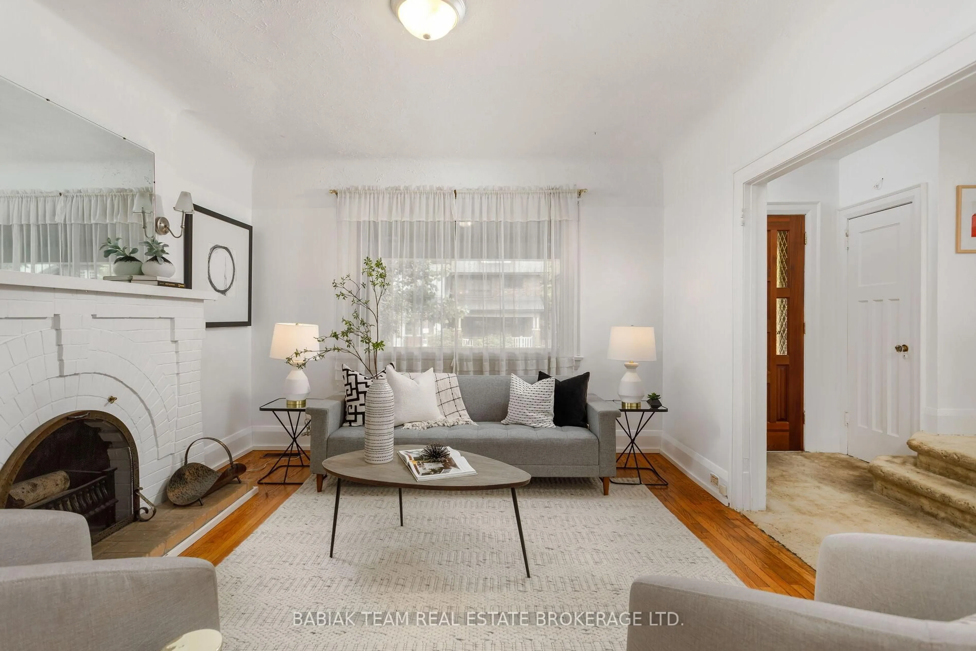 Living room with furniture, unknown for 625 Windermere Ave, Toronto Ontario M6S 3L9