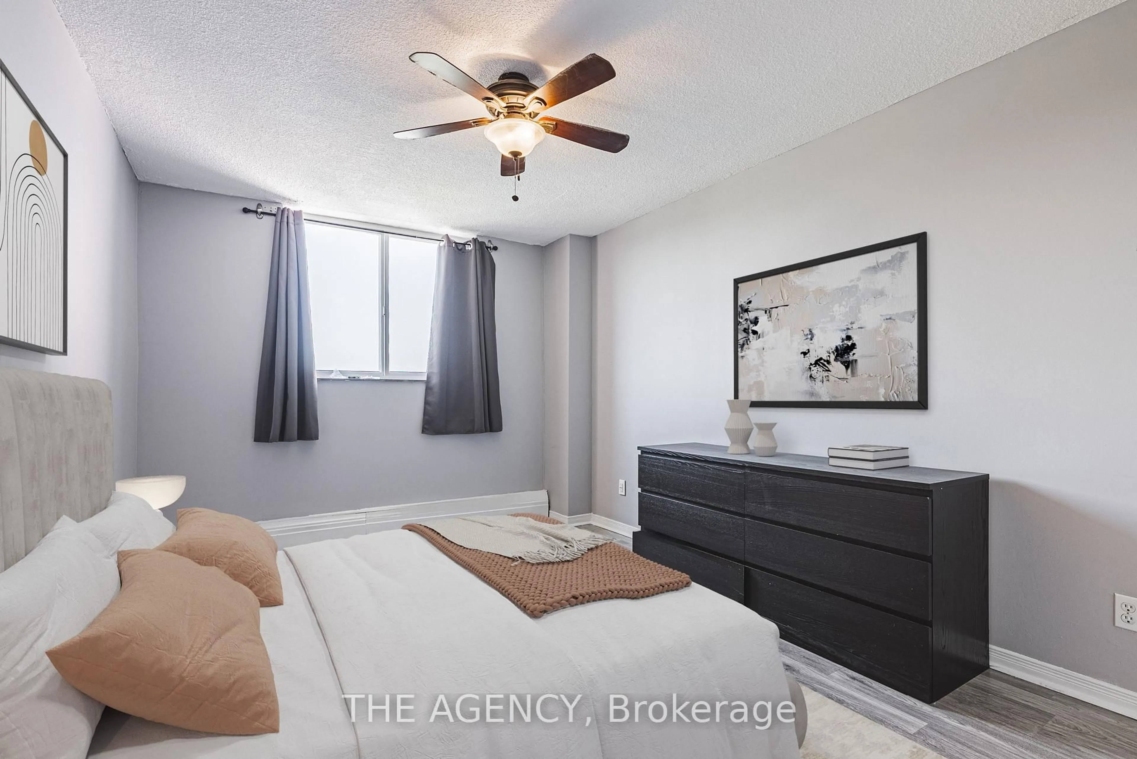 A pic of a room for 975 Warwick Crt #1410, Burlington Ontario L7T 3Z7